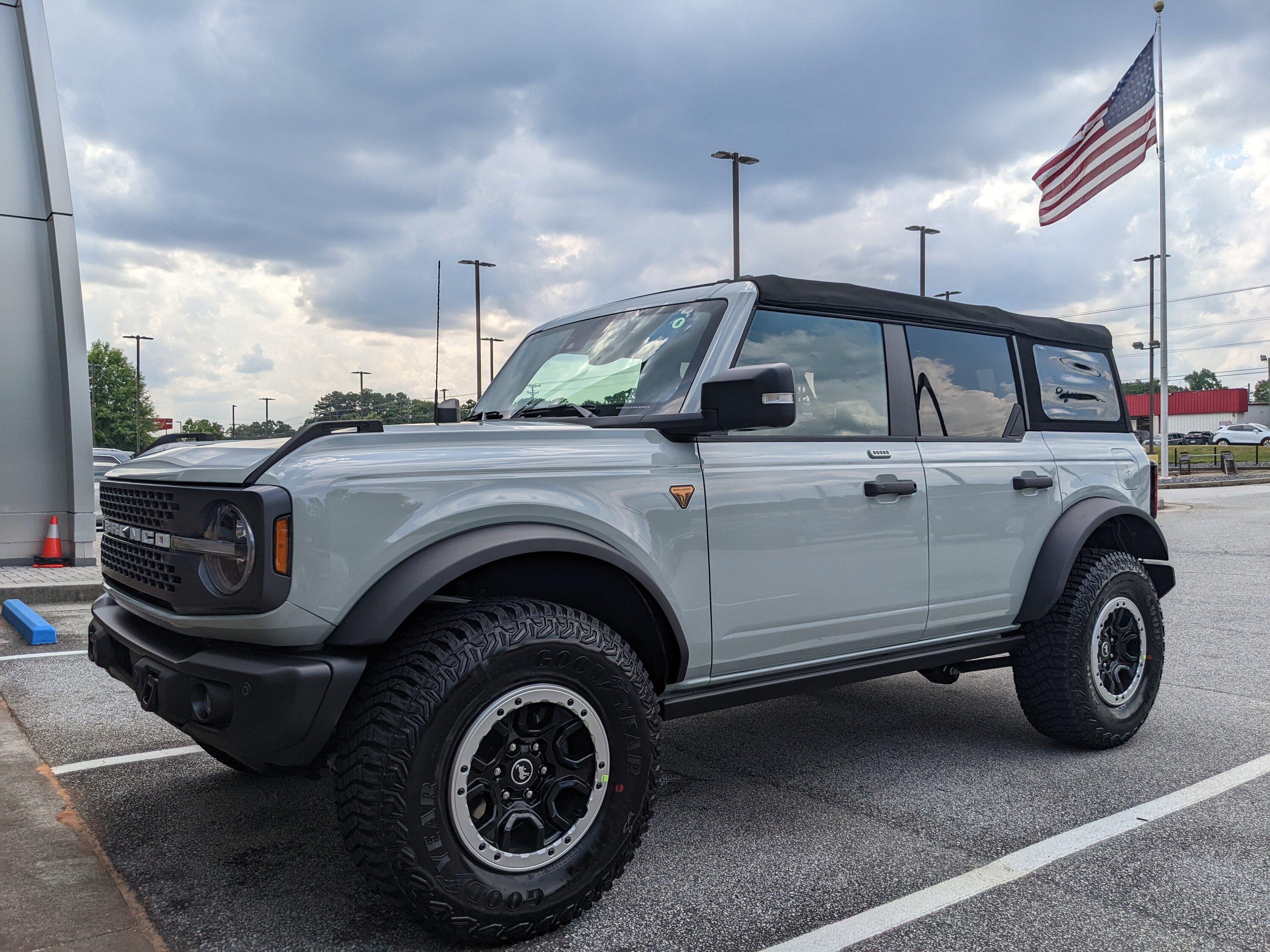 Ford Bronco Cactus Gray question PXL_20220624_200736331