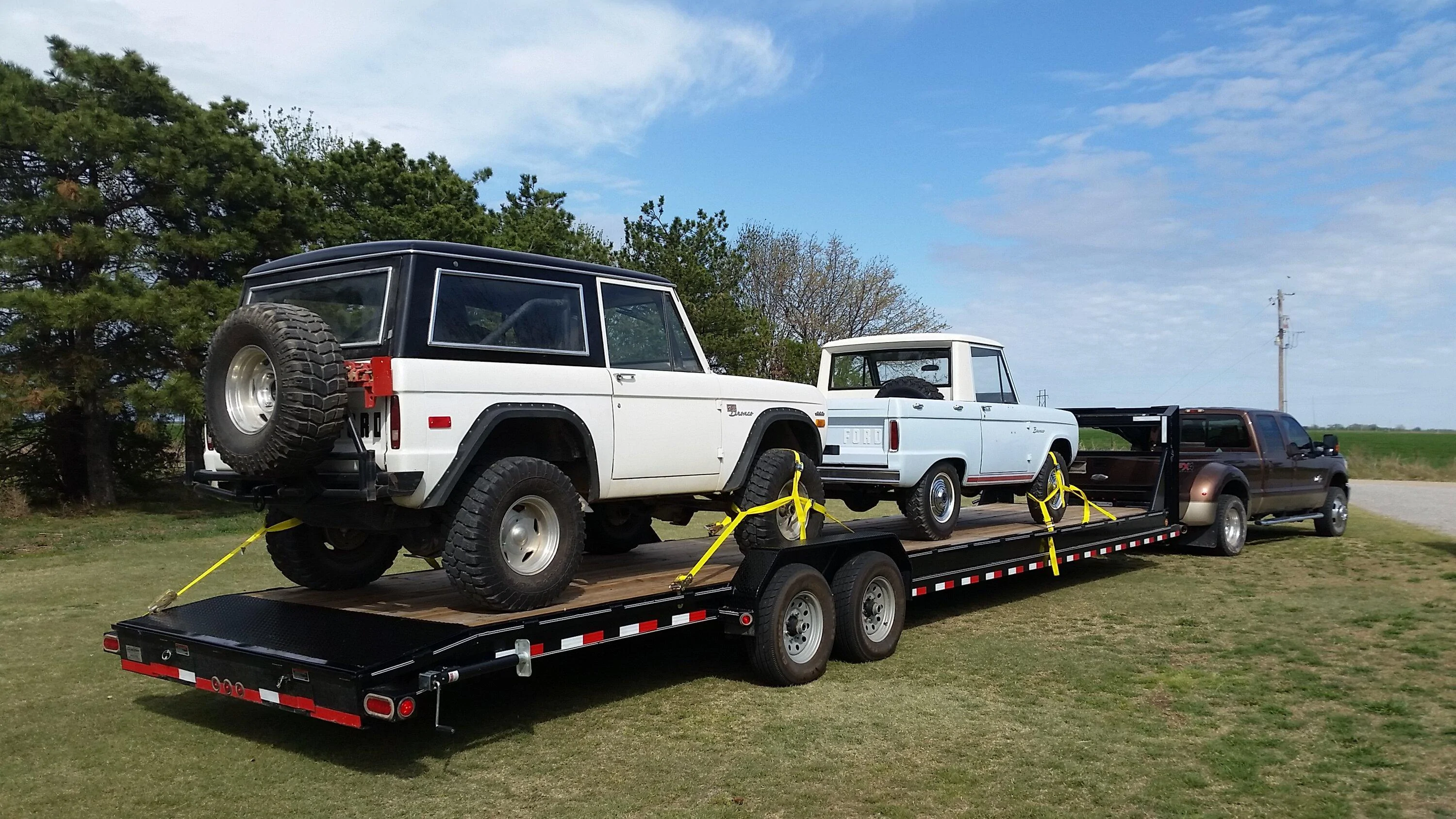 Ford Bronco Early peek @ ROBINS EGG BLUE 2023 Bronco Color, Heritage Edition w/ Squared Flares and Painted MOD Hard Top! 20160411_161936_zpsc8qwubxv
