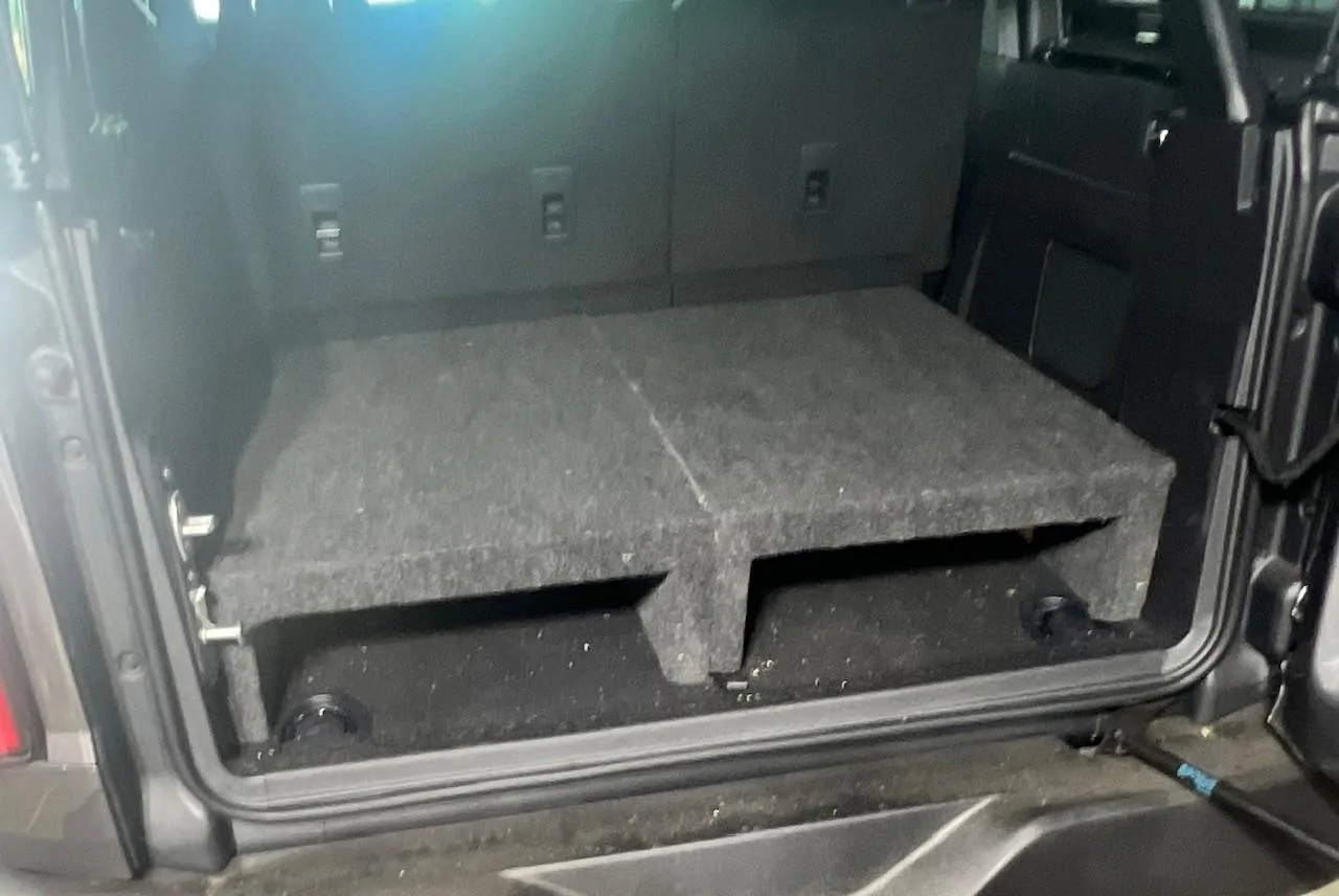 Ford Bronco rear storage t6