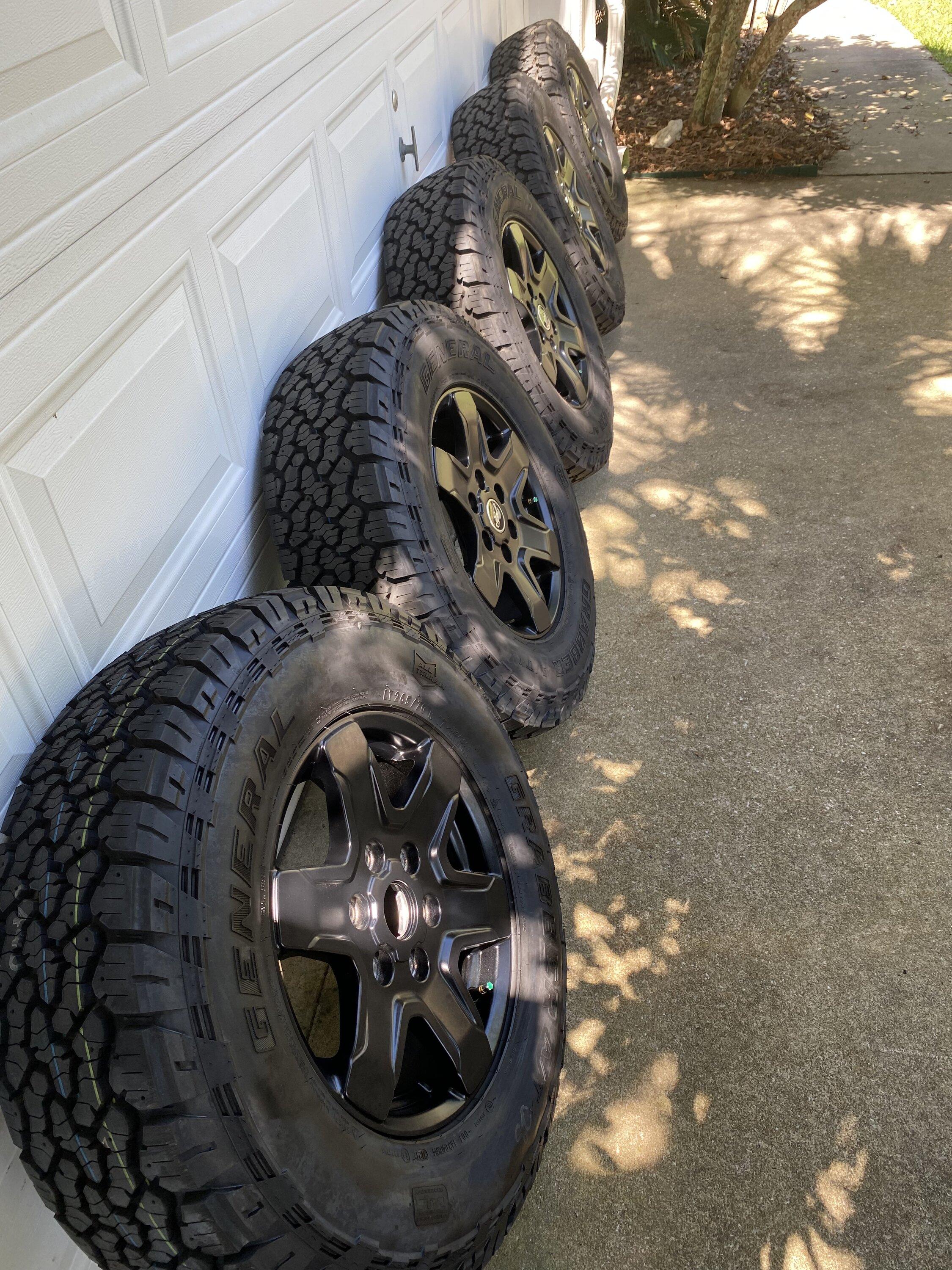 Ford Bronco WTB Black Diamond wheels and tires F609350E-A4F9-4CF0-AA8A-D01AC7FA4890