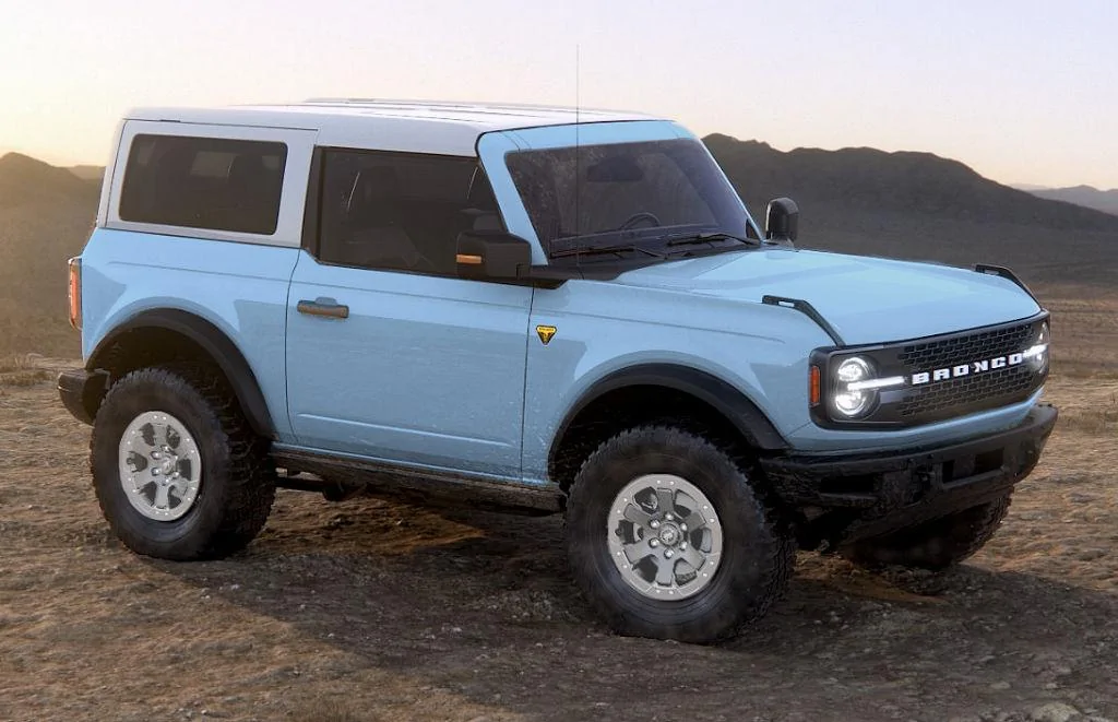 Ford Bronco Early peek @ ROBINS EGG BLUE 2023 Bronco Color, Heritage Edition w/ Squared Flares and Painted MOD Hard Top! LtBlu