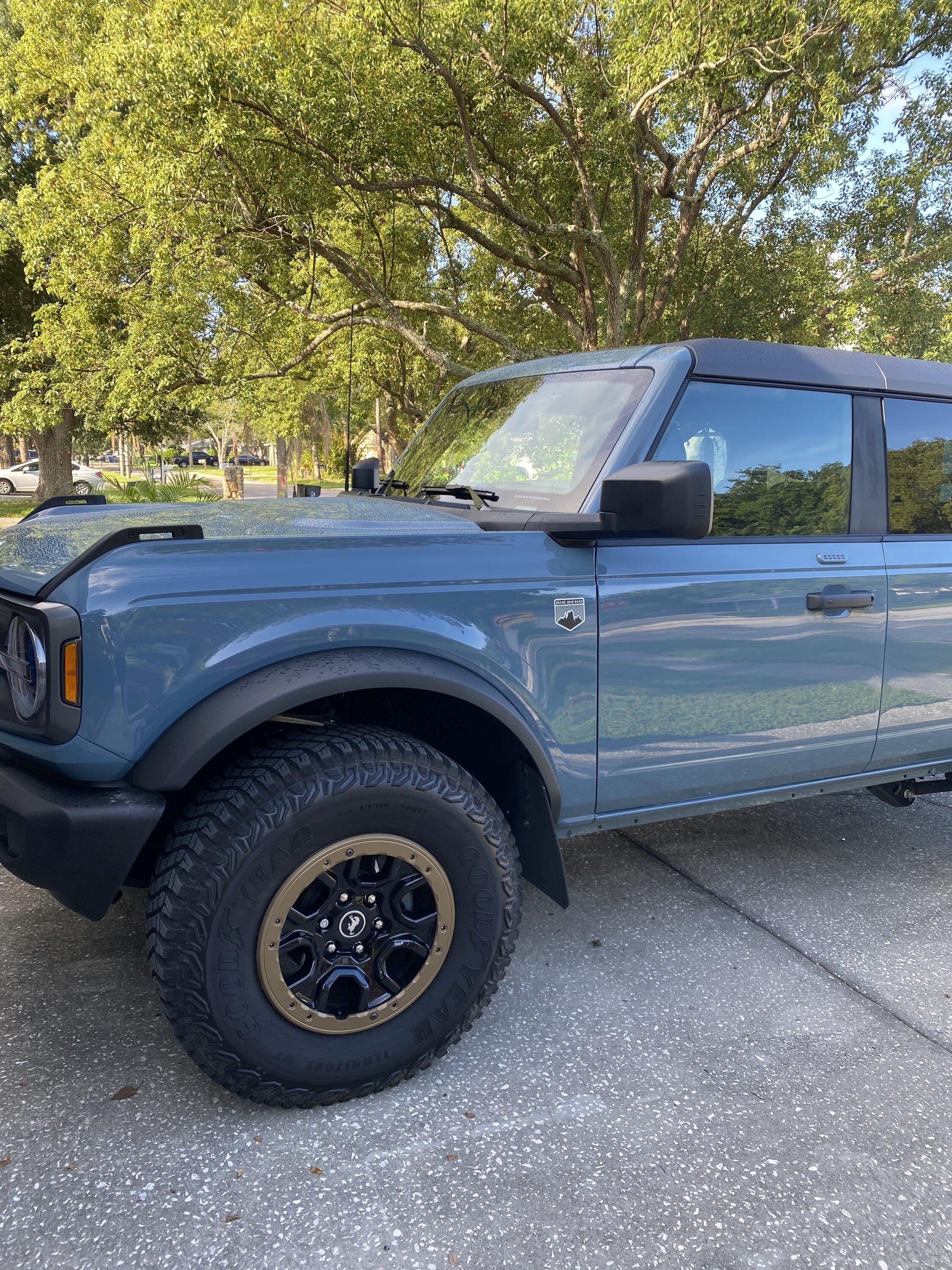 Ford Bronco AREA 51 Bronco Club BCD76EC6-D561-4351-8C06-D2C5D1D7EAE9