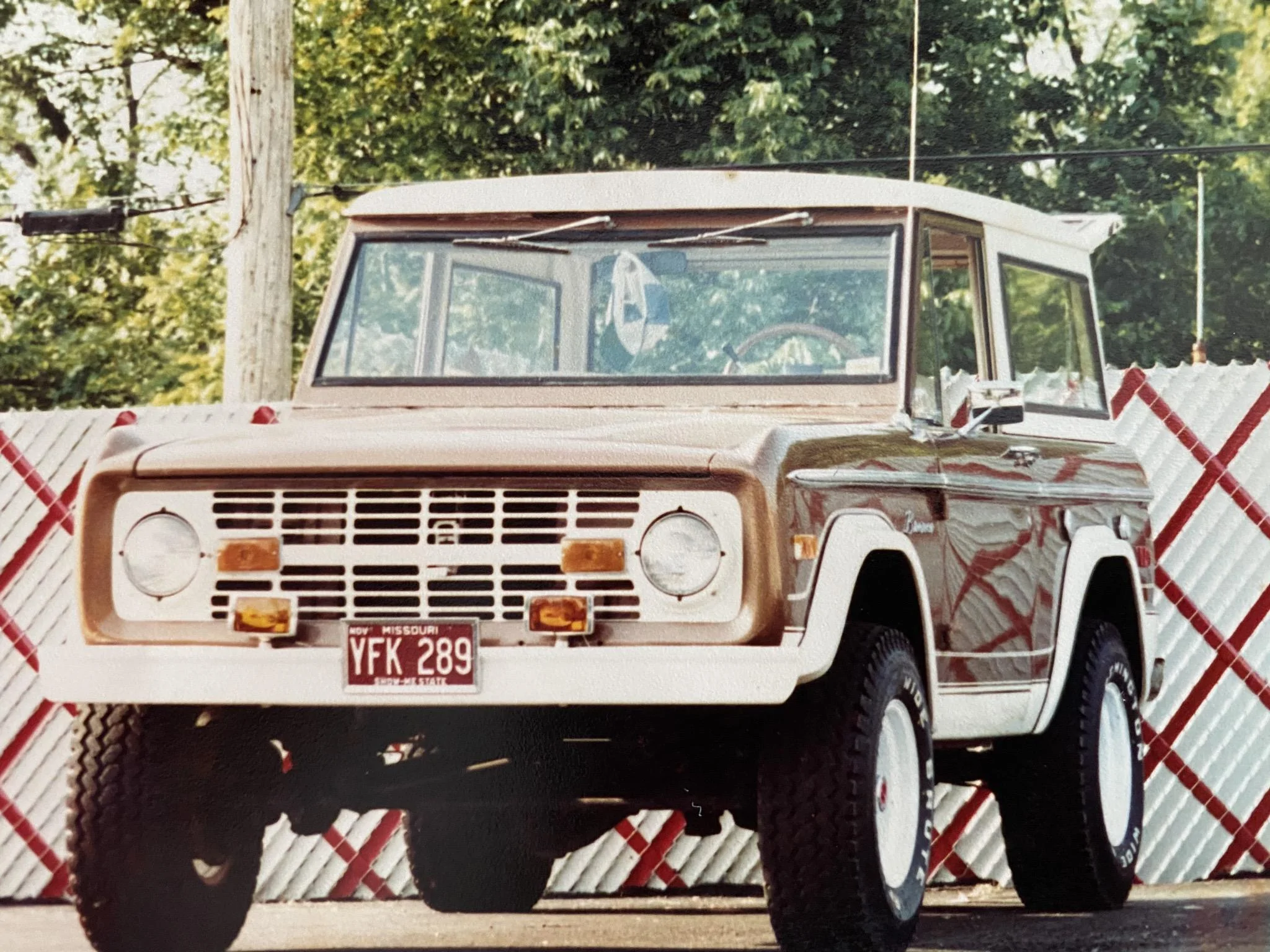 Ford Bronco Early peek @ ROBINS EGG BLUE 2023 Bronco Color, Heritage Edition w/ Squared Flares and Painted MOD Hard Top! 1E3F408D-4010-4F5A-B8CC-D8000E37C984
