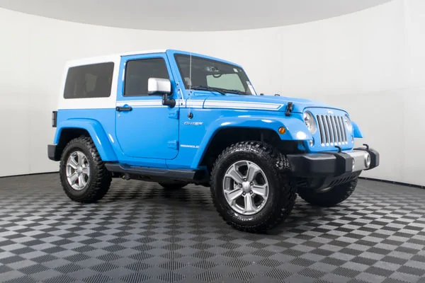 Ford Bronco Early peek @ ROBINS EGG BLUE 2023 Bronco Color, Heritage Edition w/ Squared Flares and Painted MOD Hard Top! JeepChief