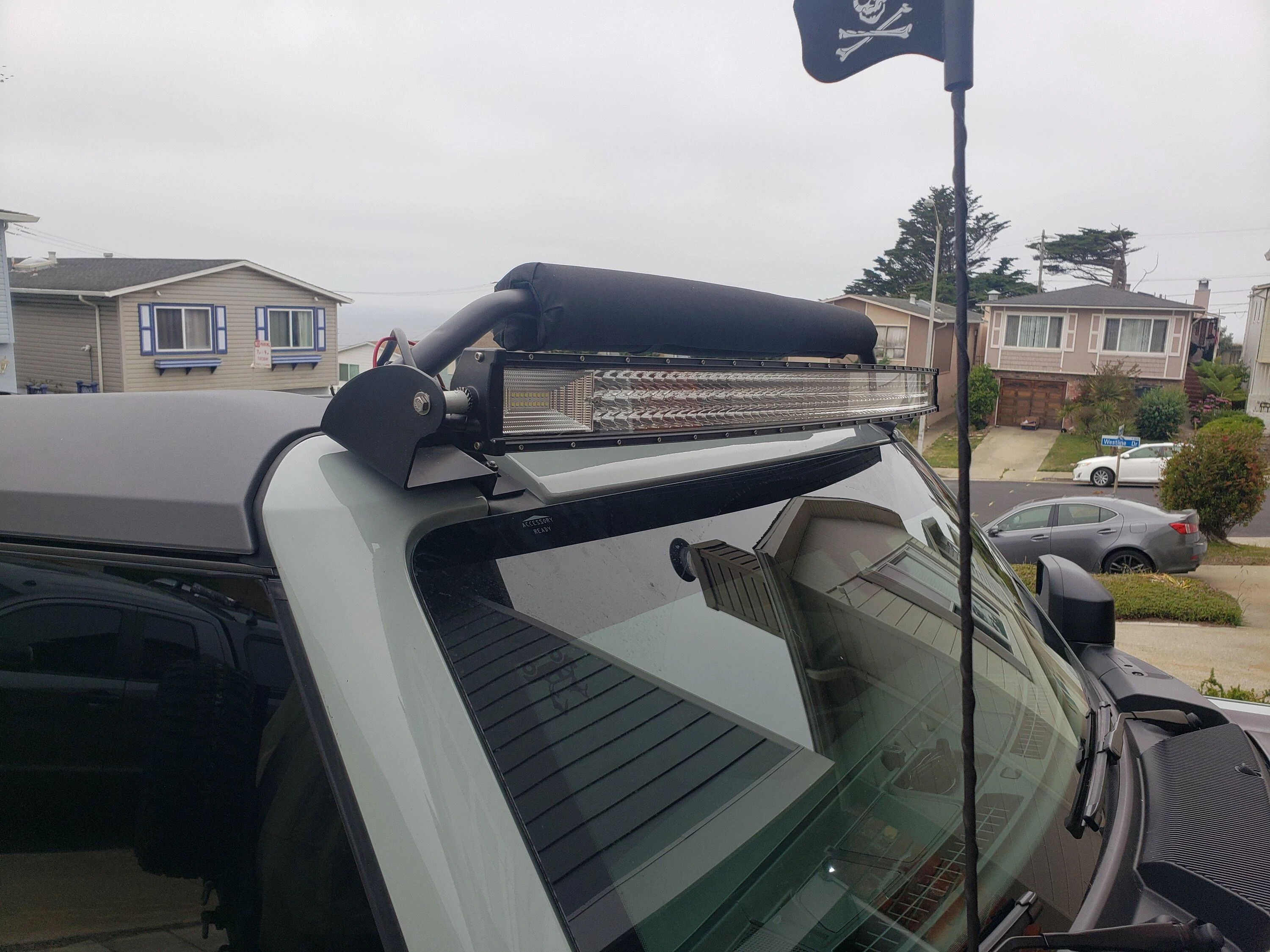 Ford Bronco Double Rack System? - One for surfboard and Thule 20220701_173147