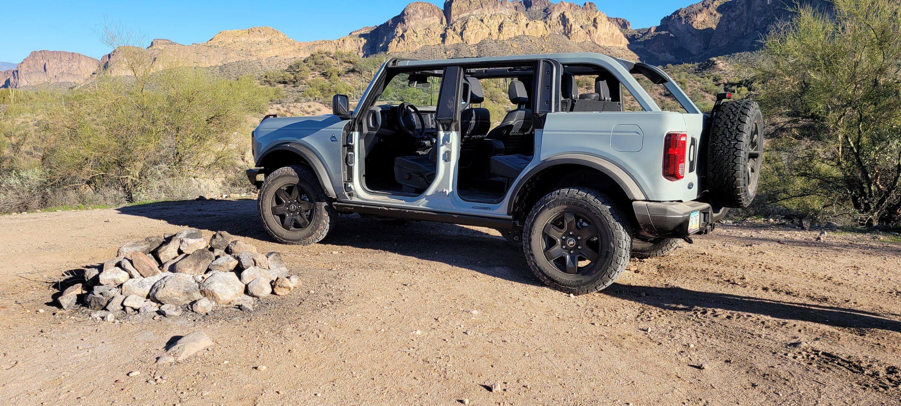 Ford Bronco 4-Dr OEM Rock Rails 20220107_154042