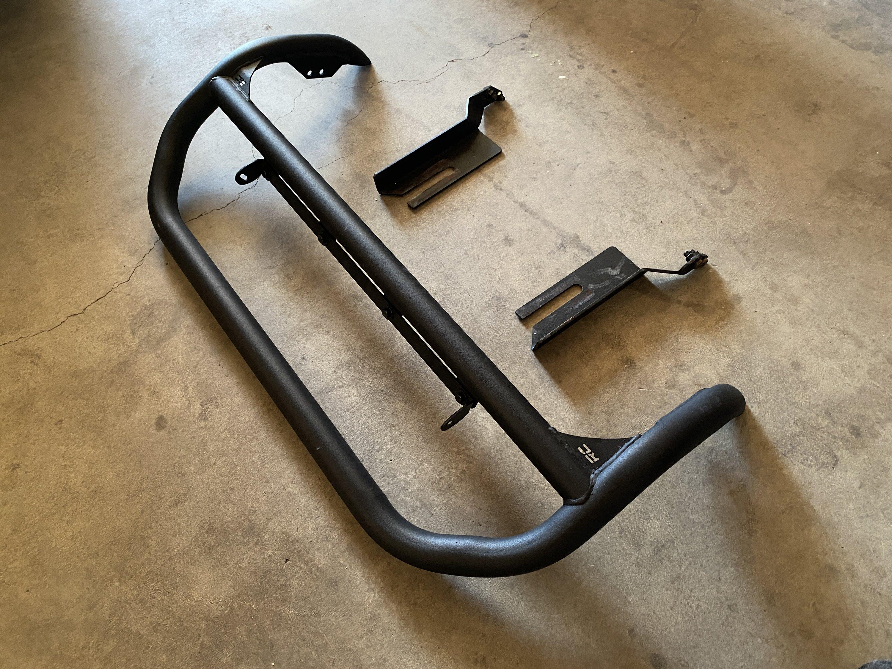 Ford Bronco Rough Country Nudge Bar 6FDE5863-8A5B-49BC-B1AB-905BDE0CC201