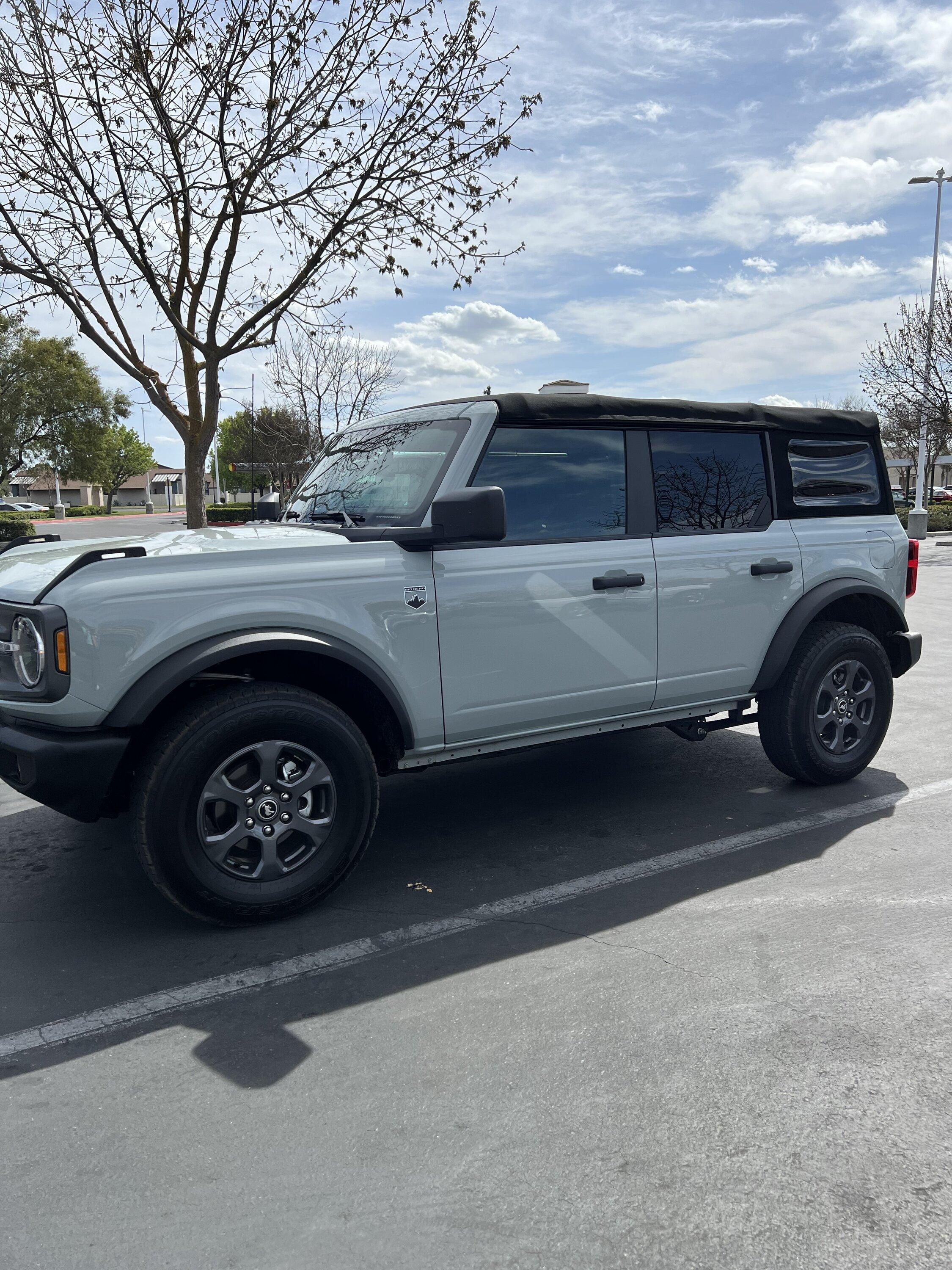 Ford Bronco CACTUS GRAY Bronco Club F4D2E924-DBC2-475E-B18D-21B85B521B91