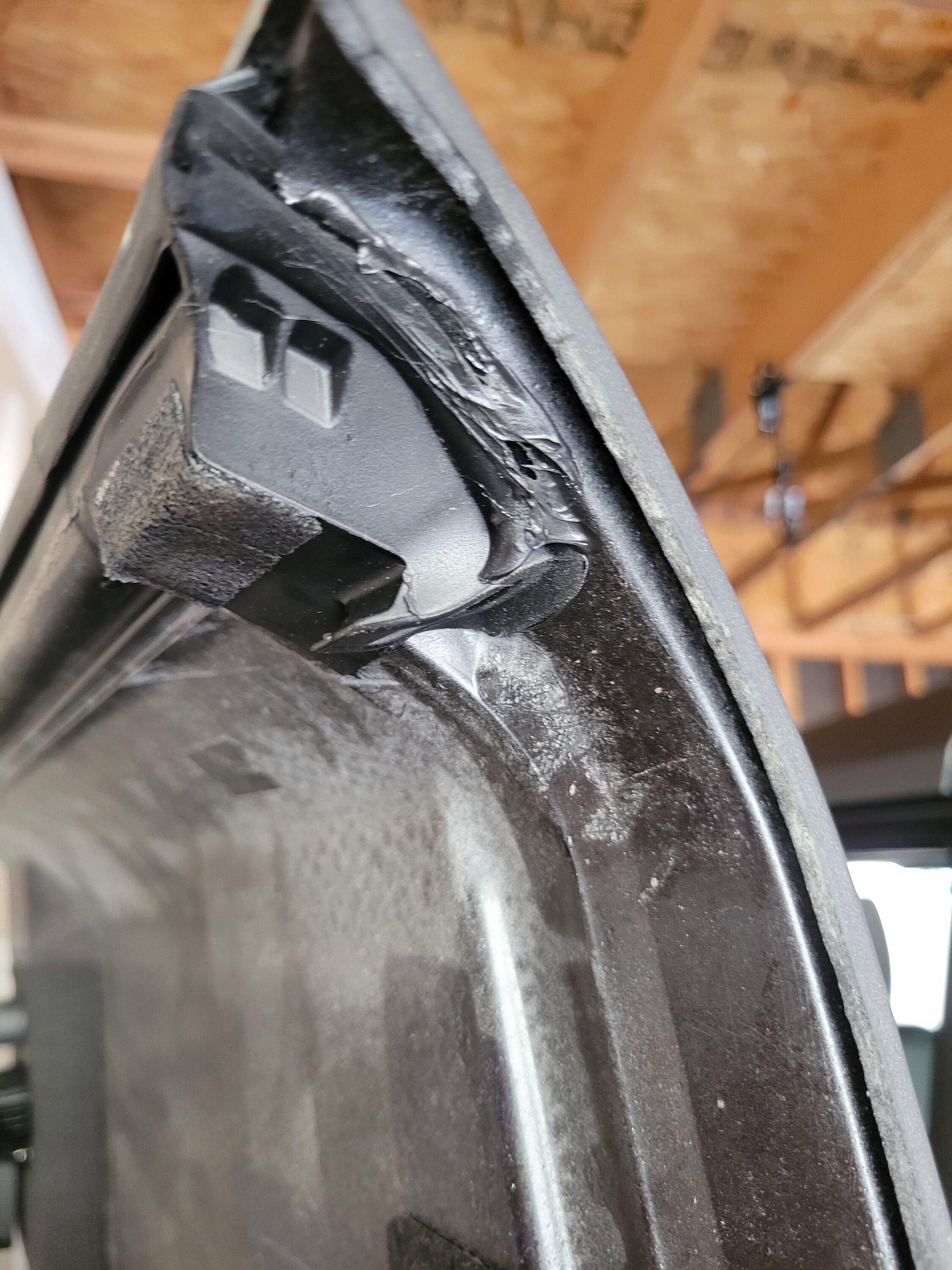 Ford Bronco Melting sealant/adhesive from soft top? 20220622_172537