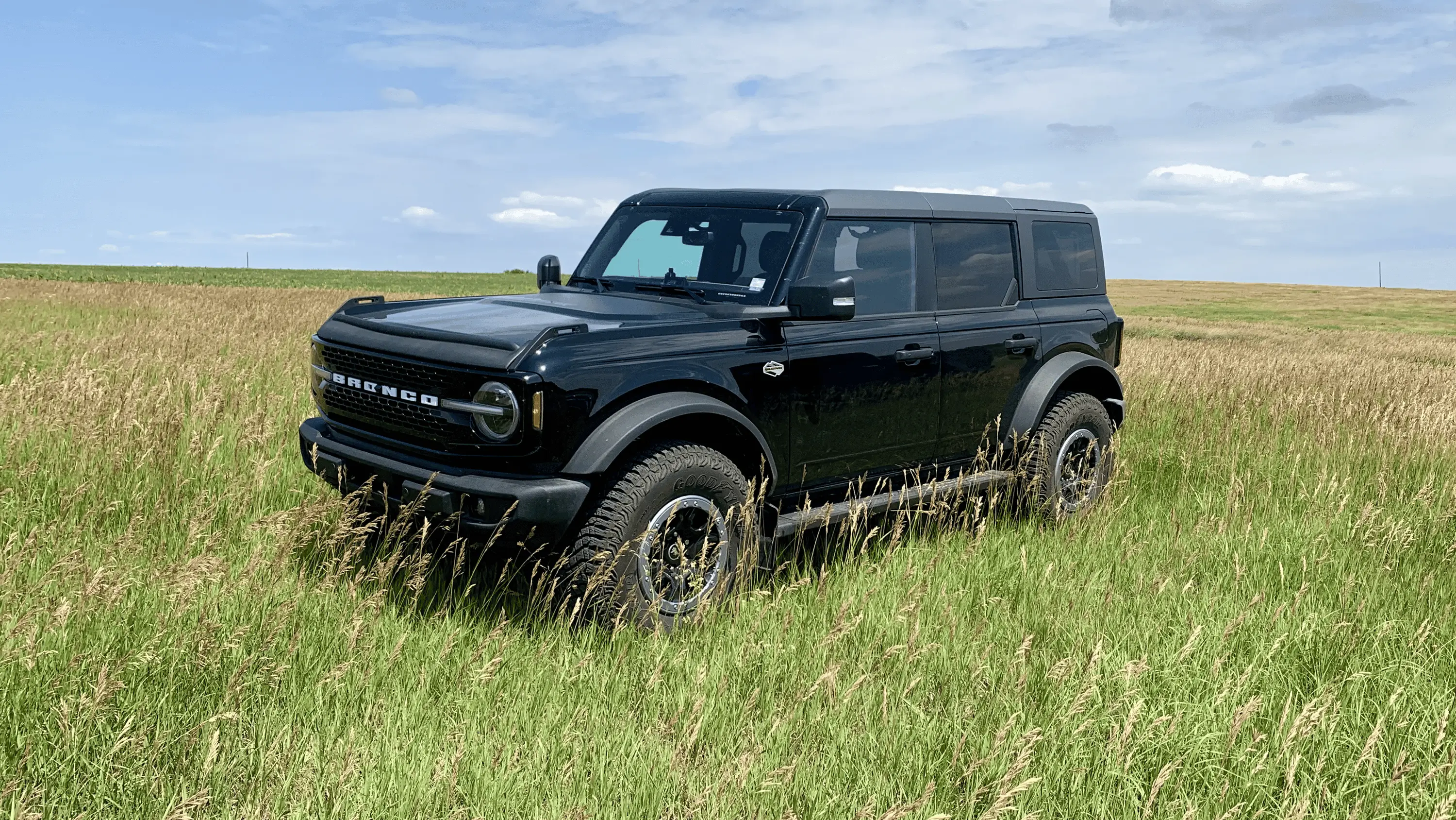 Ford Bronco SHADOW BLACK Bronco Club tempImage9hnv5