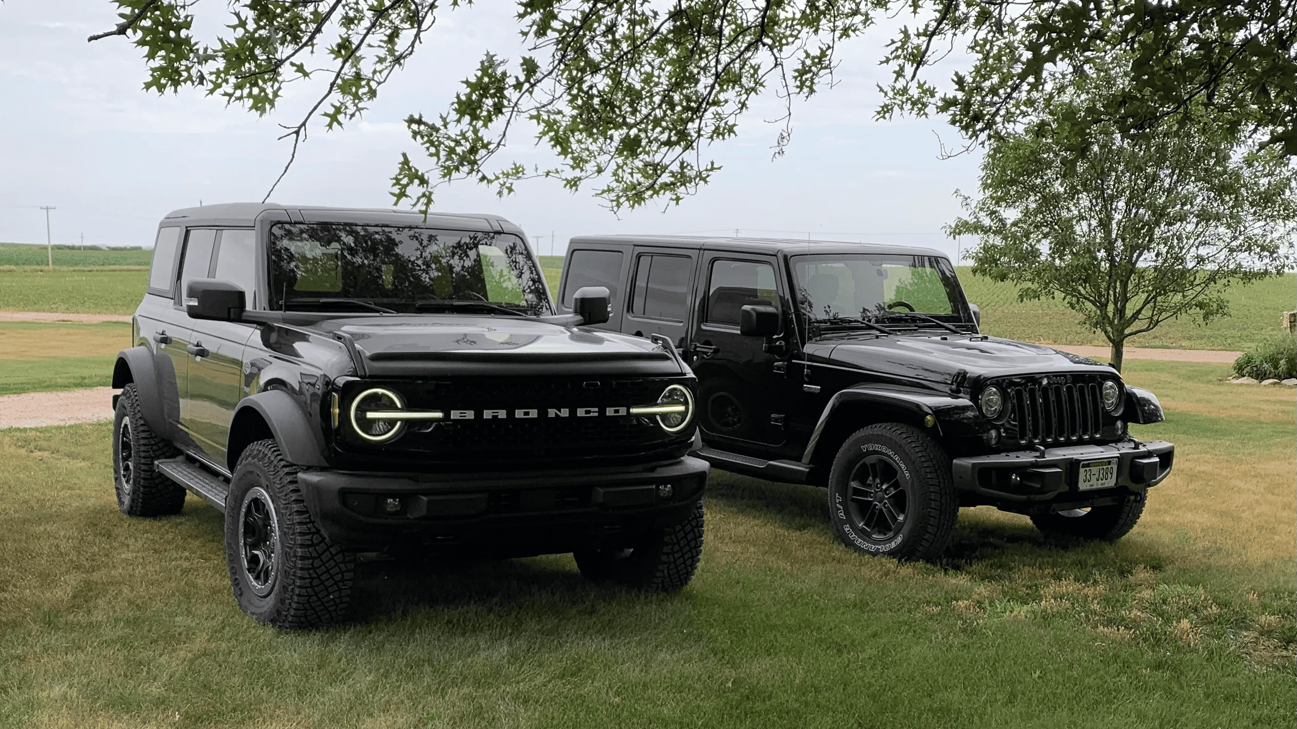 Ford Bronco SHADOW BLACK Bronco Club tempImageo8Mcrd