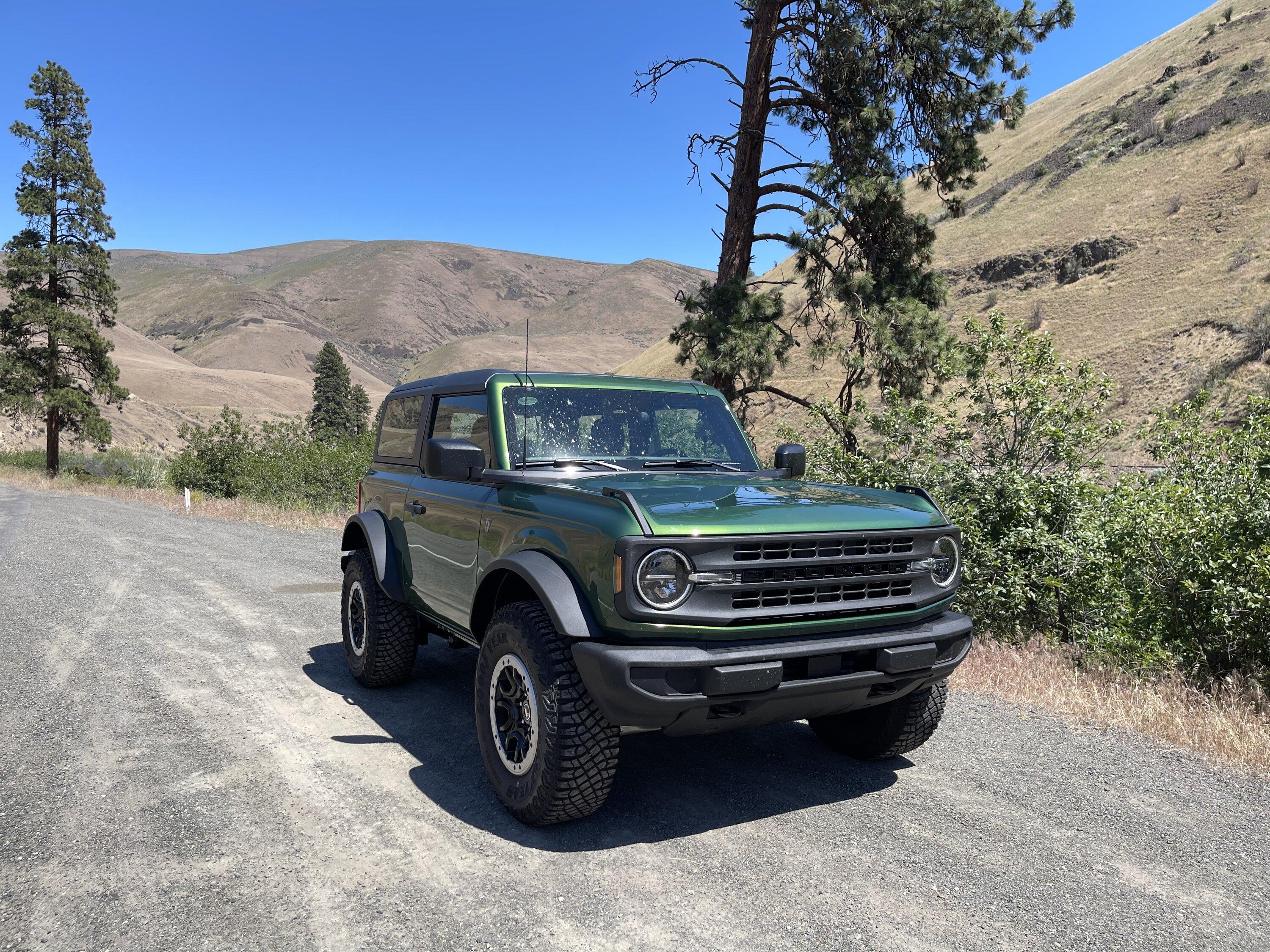 Ford Bronco ERUPTION GREEN Bronco Club E27257B8-5778-4AF6-AACB-737FFF58A4D4