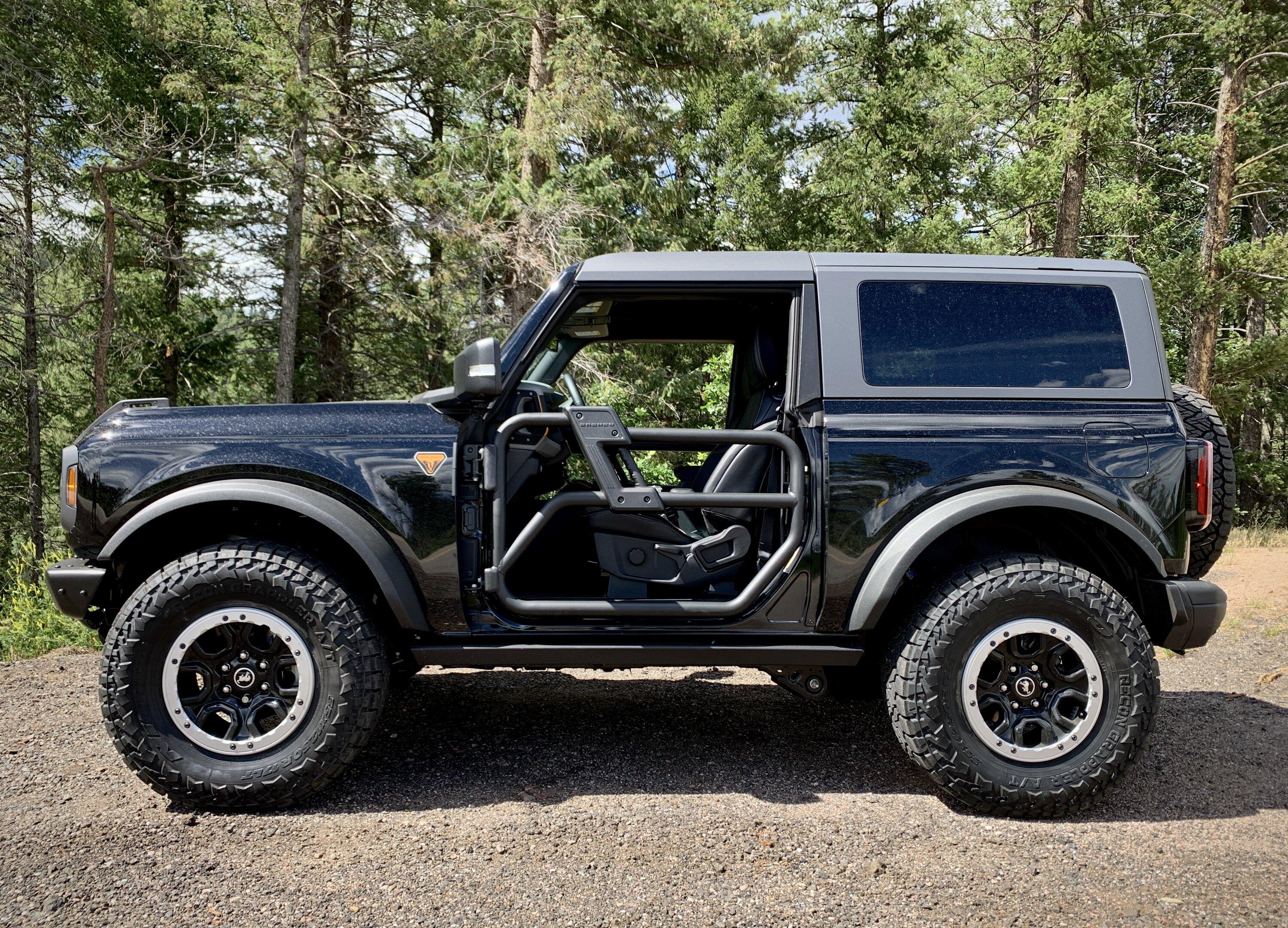 Ford Bronco SHADOW BLACK Bronco Club B5C430C2-186B-440C-B0F7-8635145E8B57
