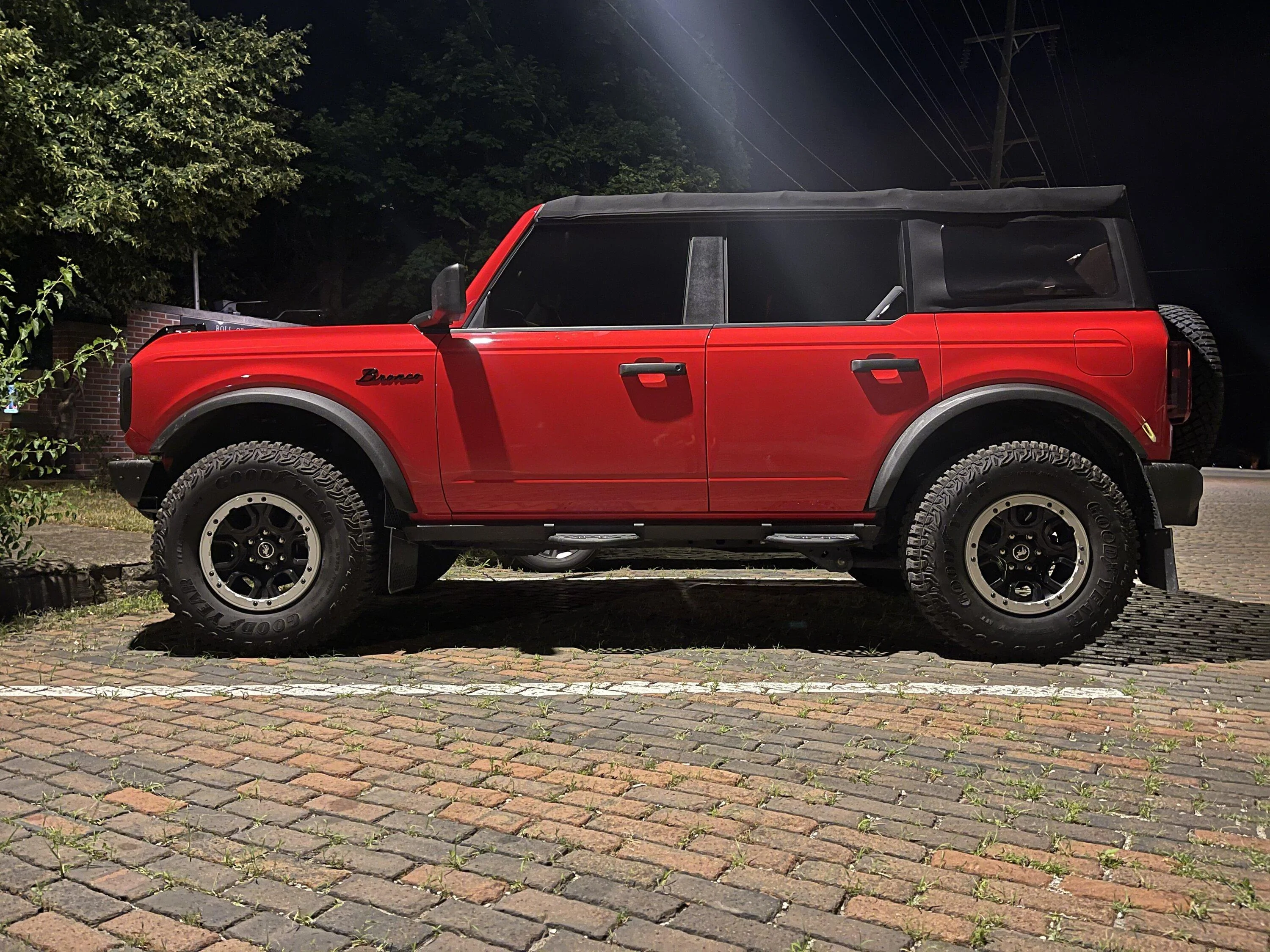 Ford Bronco Bronco Vinyl Rocker Stripes / Decal Giveaway! BB8F14F2-DABA-40A7-A048-A1BC19232DB2