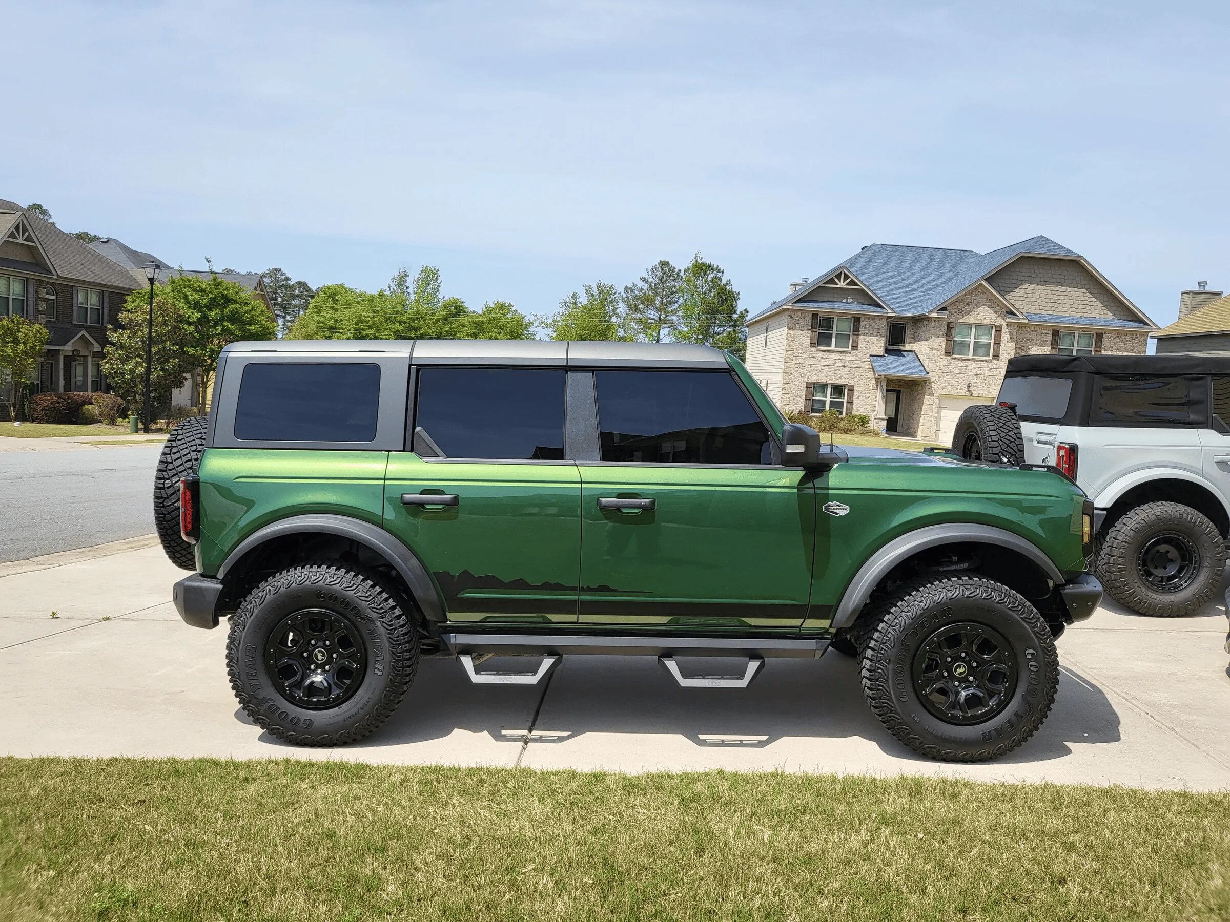 Ford Bronco Anyone installed Zone Offroad 1" leveling kit? 1657054777405