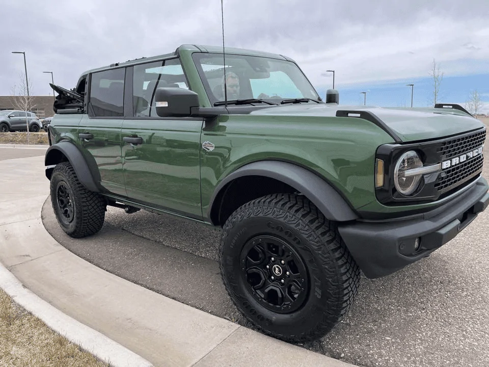 Ford Bronco 22 Eruption Green Wildtrak High Softtop 1657084034025