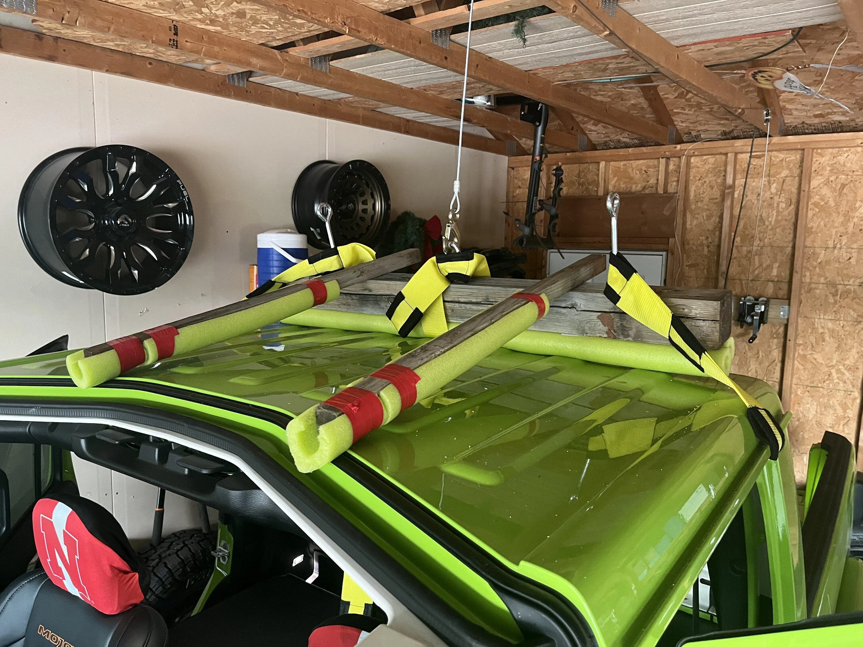 Ford Bronco Electric top hoist for garage - my solution 4F83FBD1-6CD2-4CAF-AD4E-93E5F1AF22C9