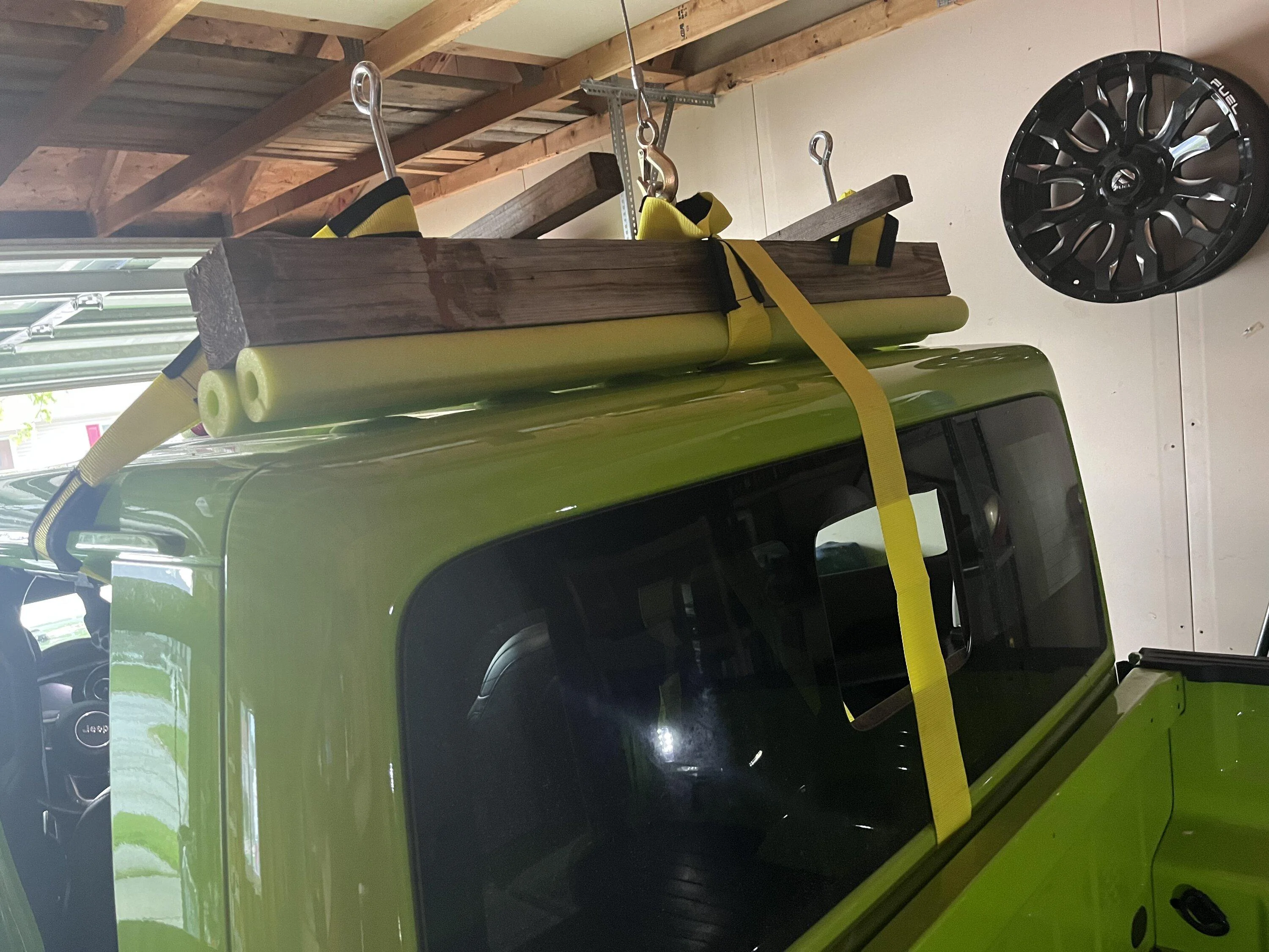Ford Bronco Electric top hoist for garage - my solution 122AC97E-B8CA-4D42-BE1E-1209C6266C36