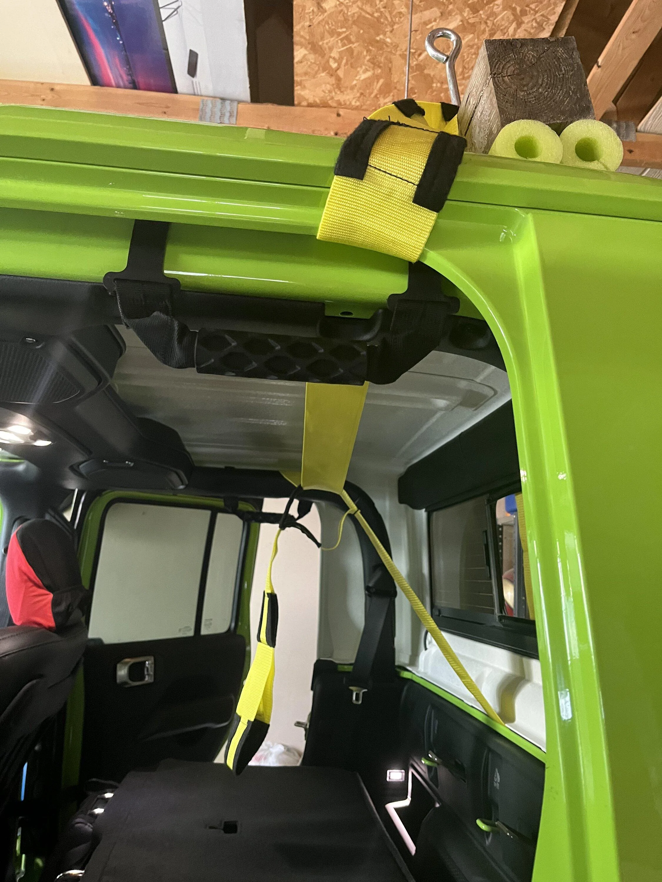 Ford Bronco Electric top hoist for garage - my solution 7E40B2D0-3A2F-406B-A385-26E6B9FD133C