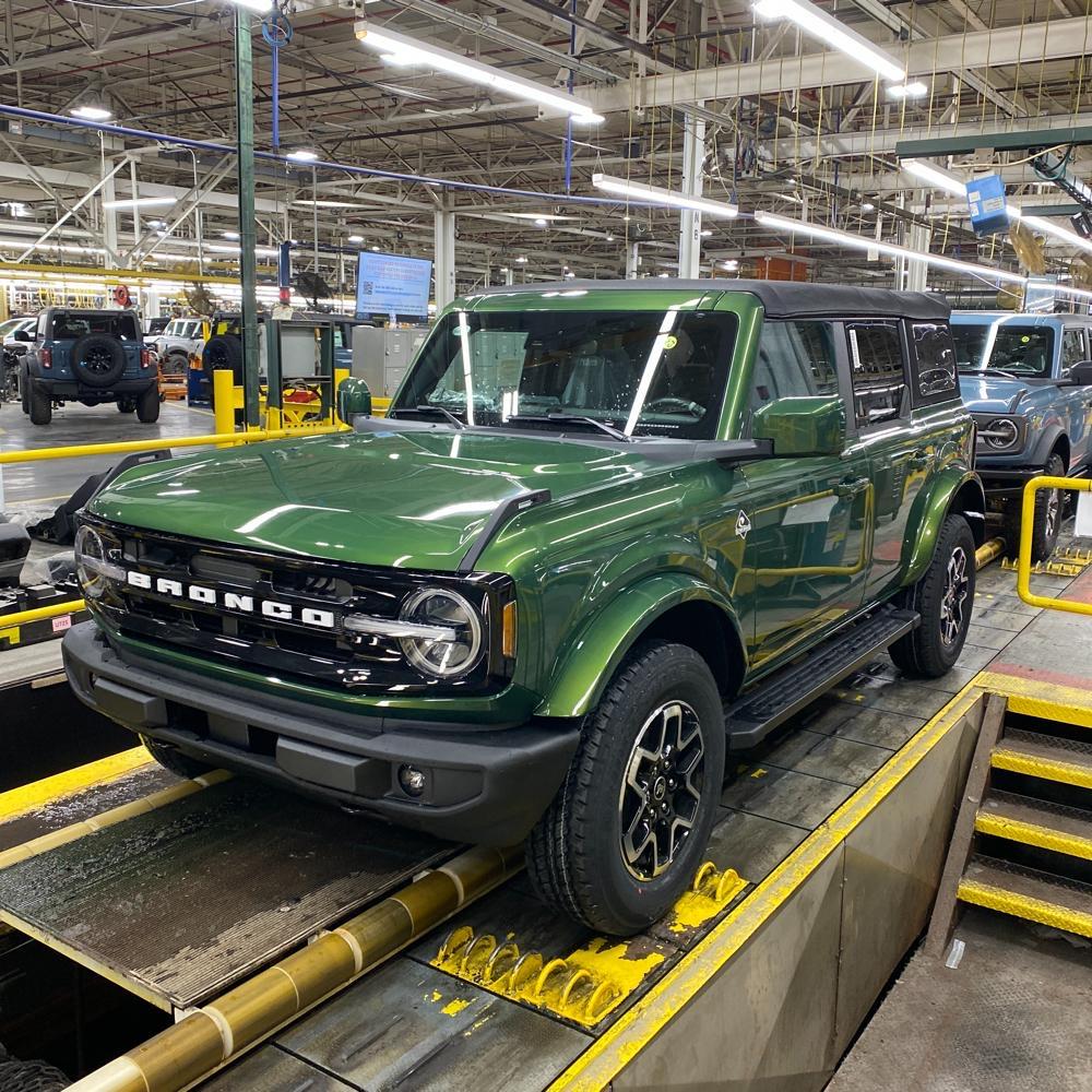 Ford Bronco 06/27/22  Build week group 1657137429288