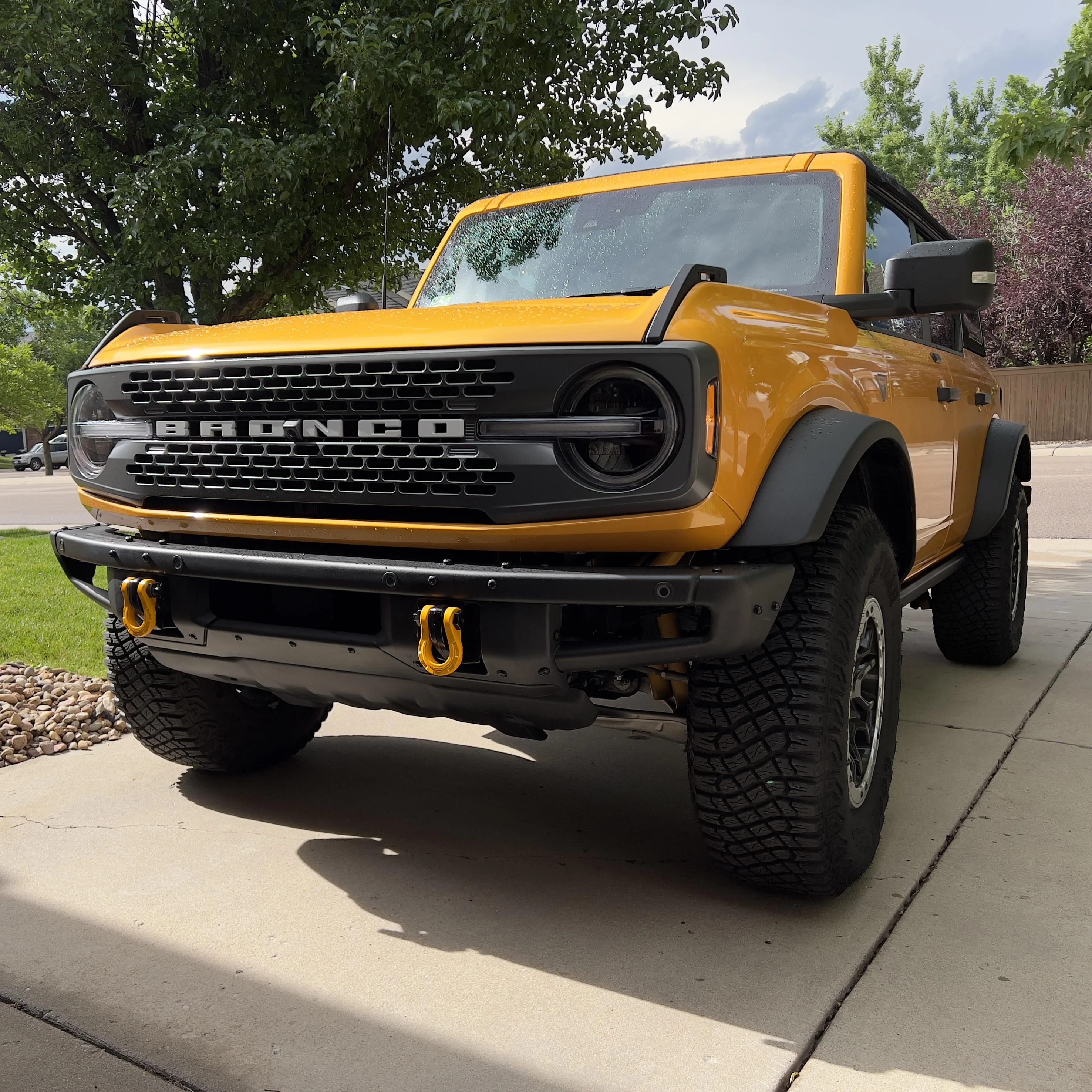 Ford Bronco "Cyber Orange" shackles E9D03562-EFAA-44E6-A9DC-2FC2A4075BB2