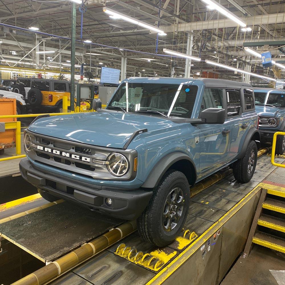 Ford Bronco 06/27/22  Build week group Ole Blue