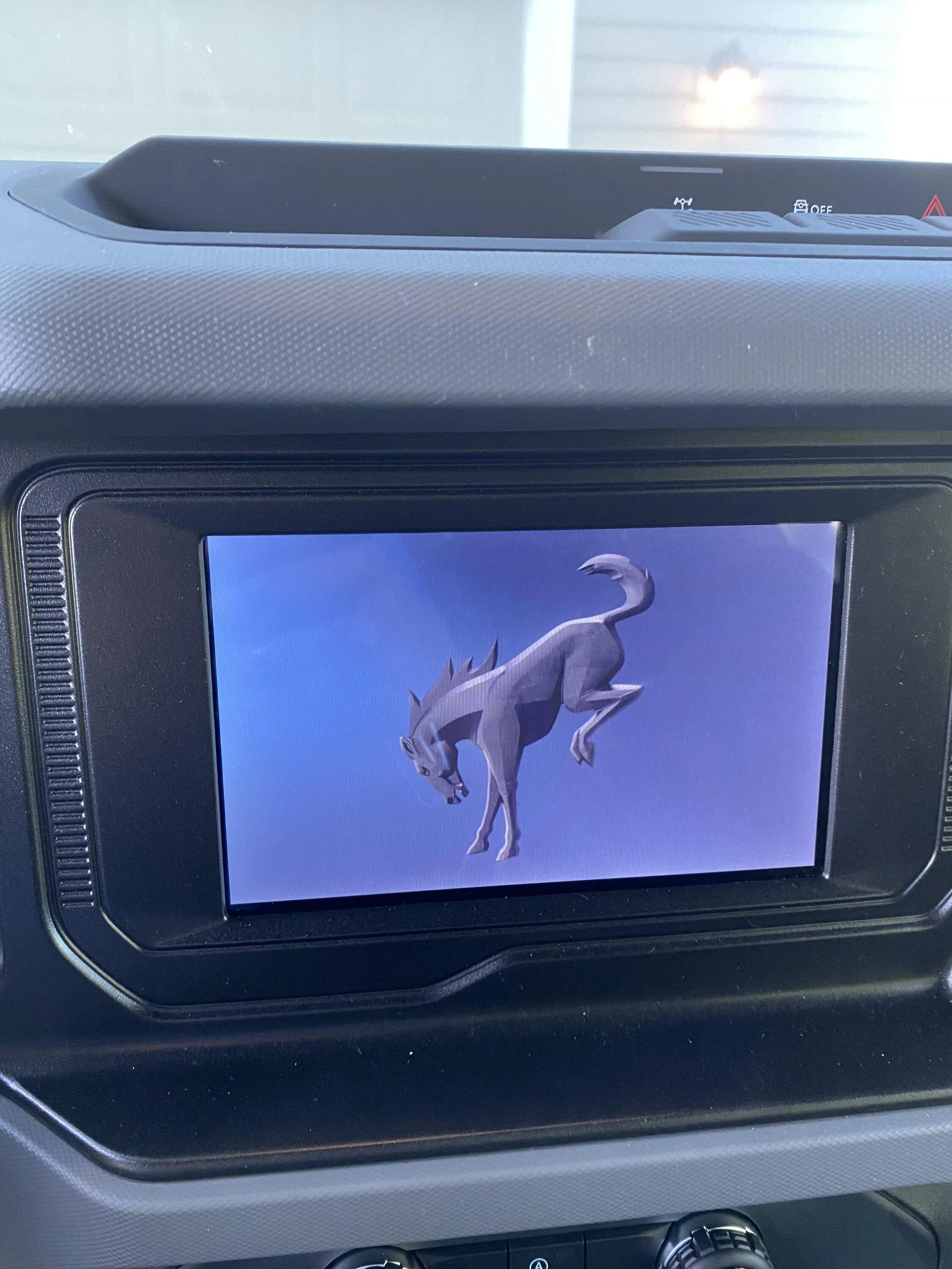 Ford Bronco Start / Stop screen, is the background your bronco color? B1D489DE-EBAE-4CE3-ACEE-CDBF2C21937F