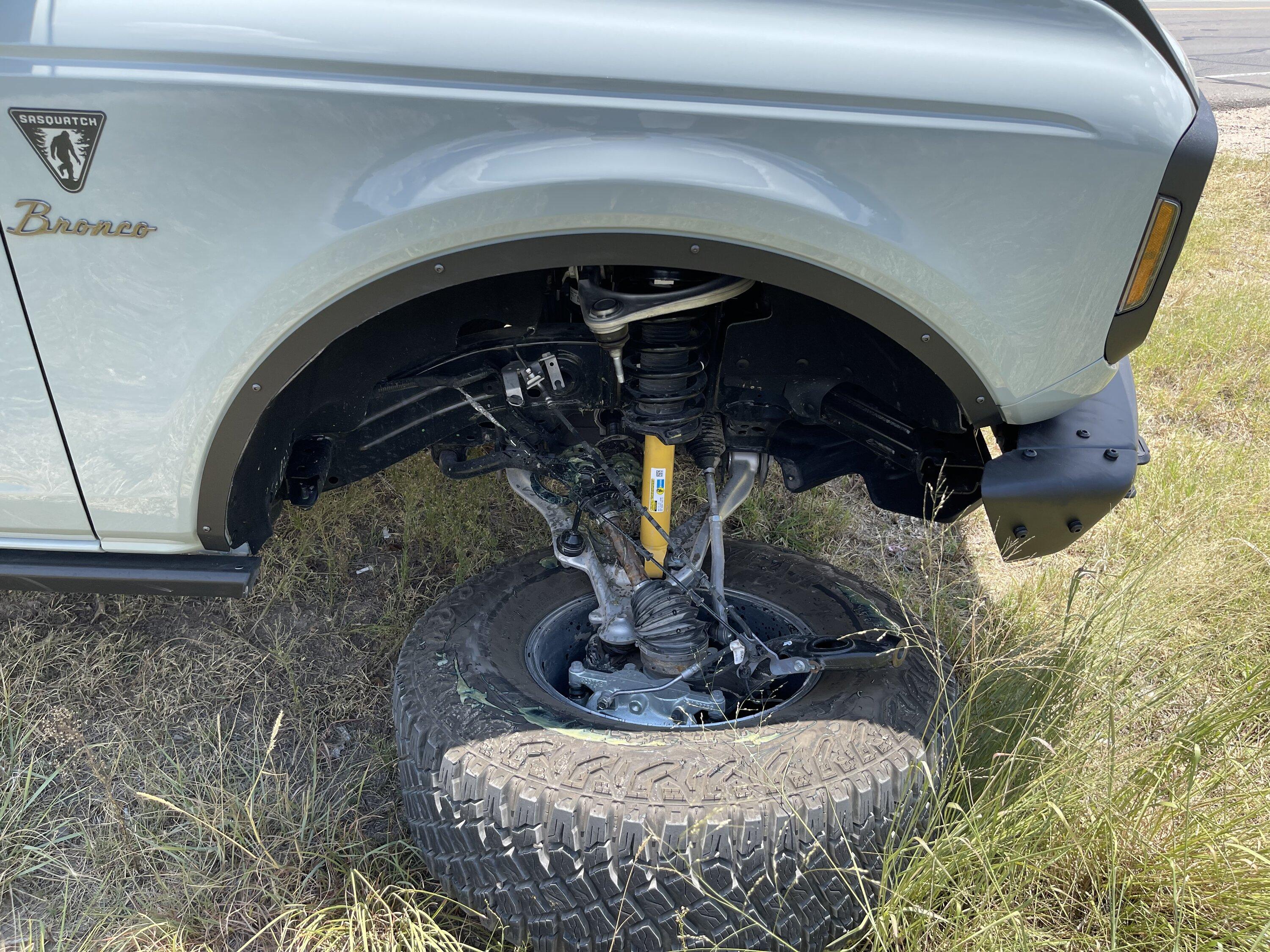 Ford Bronco 5/9 Build Week group. (ManSquatch Week) C05F7C69-829E-4875-A475-20BCED66E420
