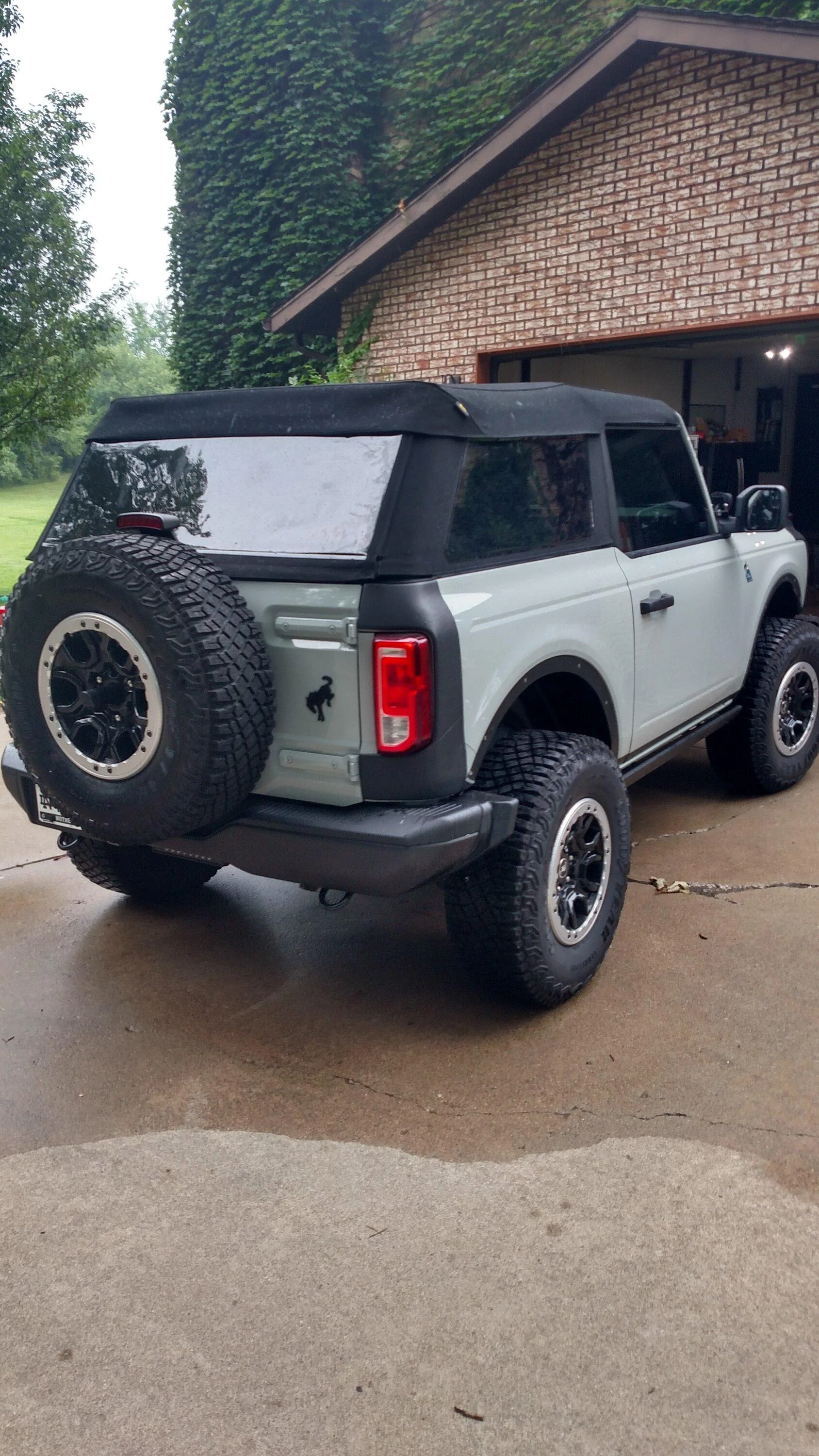 Ford Bronco Best top 2 door soft top having issues IMG_20220708_192106496_HDR
