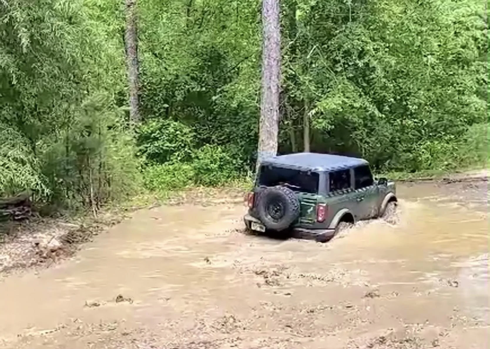 Ford Bronco Show 33's some love picture thread C8C41B77-C32C-4089-80FA-F7BBB45F9A64