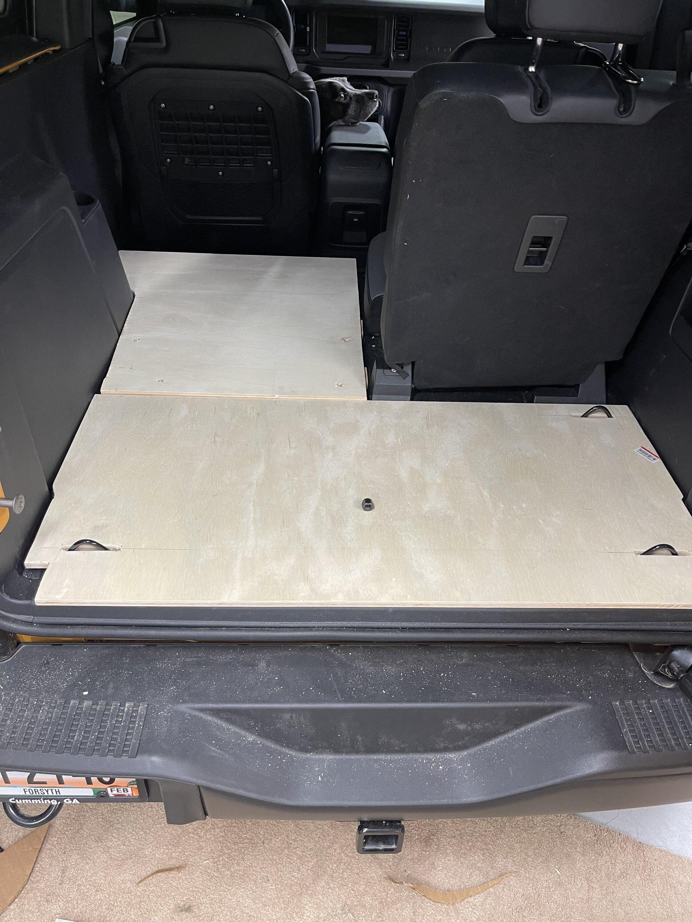 Ford Bronco The Bus Stop (2 door) Build 0DE10167-F591-49F7-AEAA-88870DD6C559