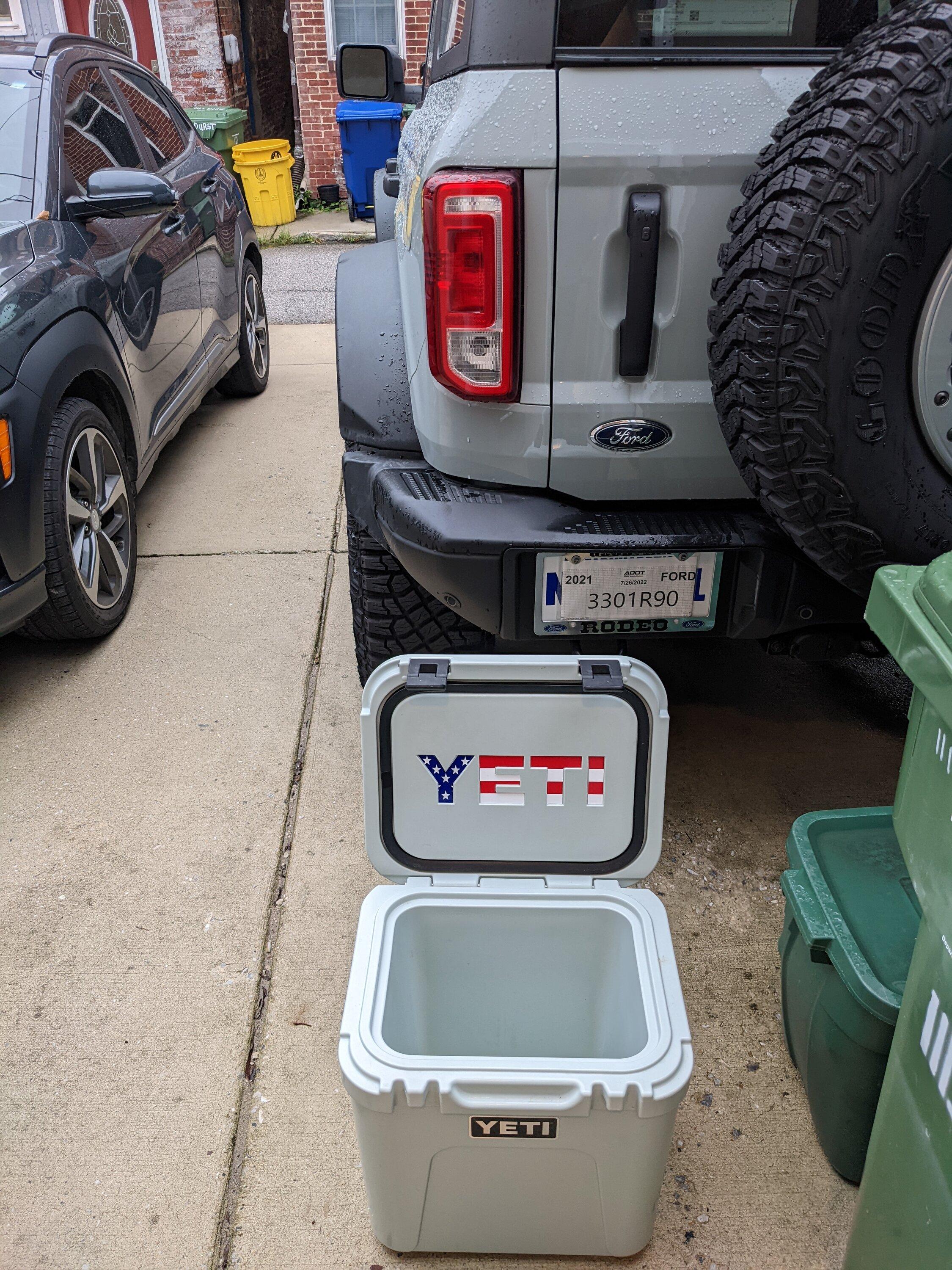 Ford Bronco New Yeti color A51 PXL_20220709_235725246