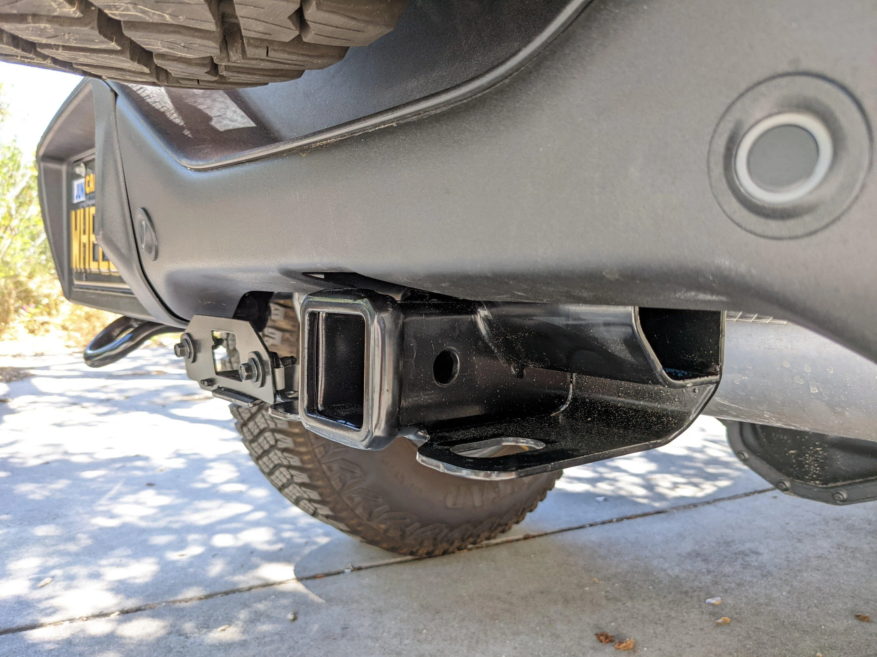 Ford Bronco Installing tow hitch.  Rear bumper torque specs? PXL_20220709_220621324