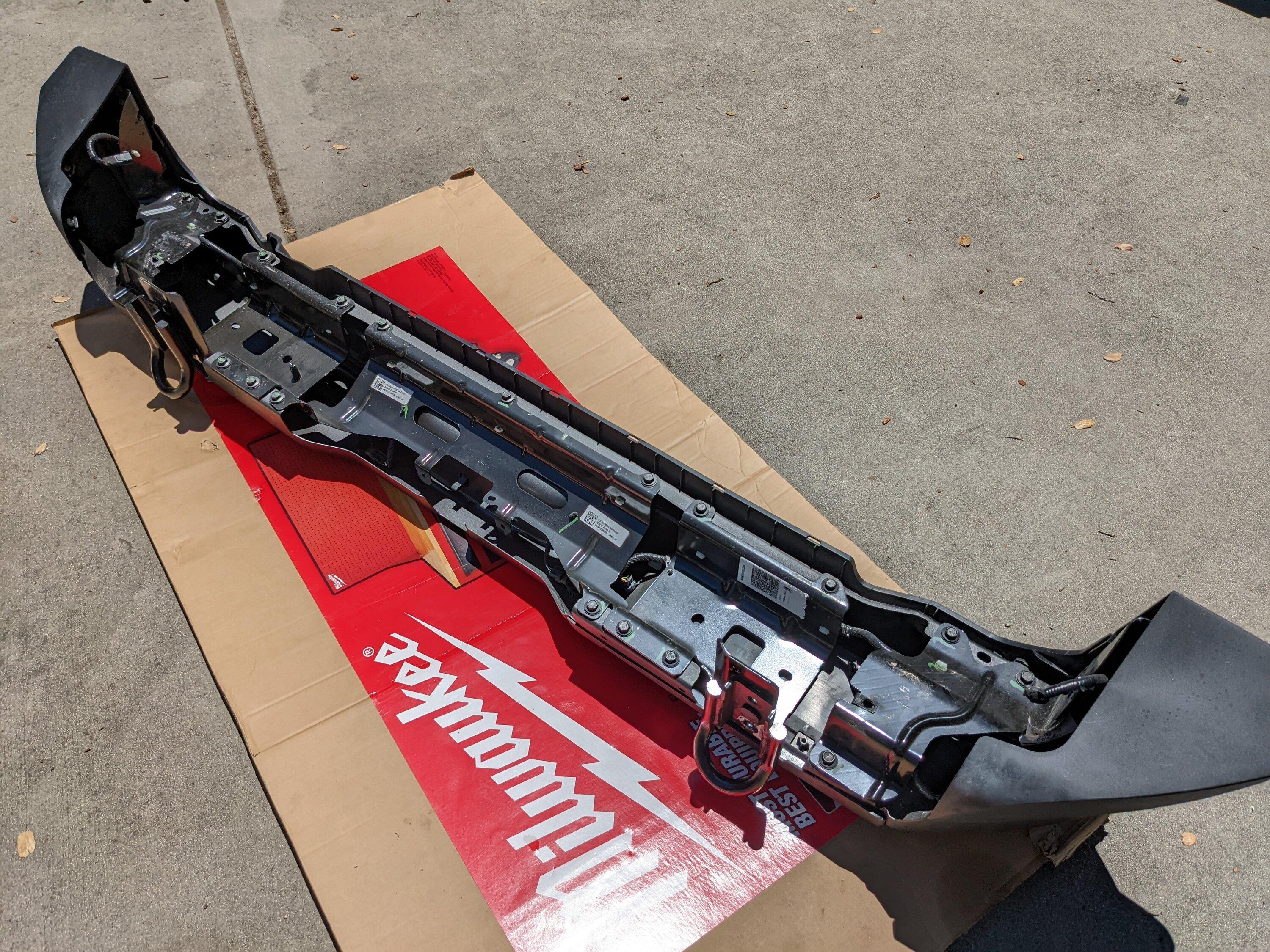 Ford Bronco Installing tow hitch.  Rear bumper torque specs? PXL_20220709_193253507