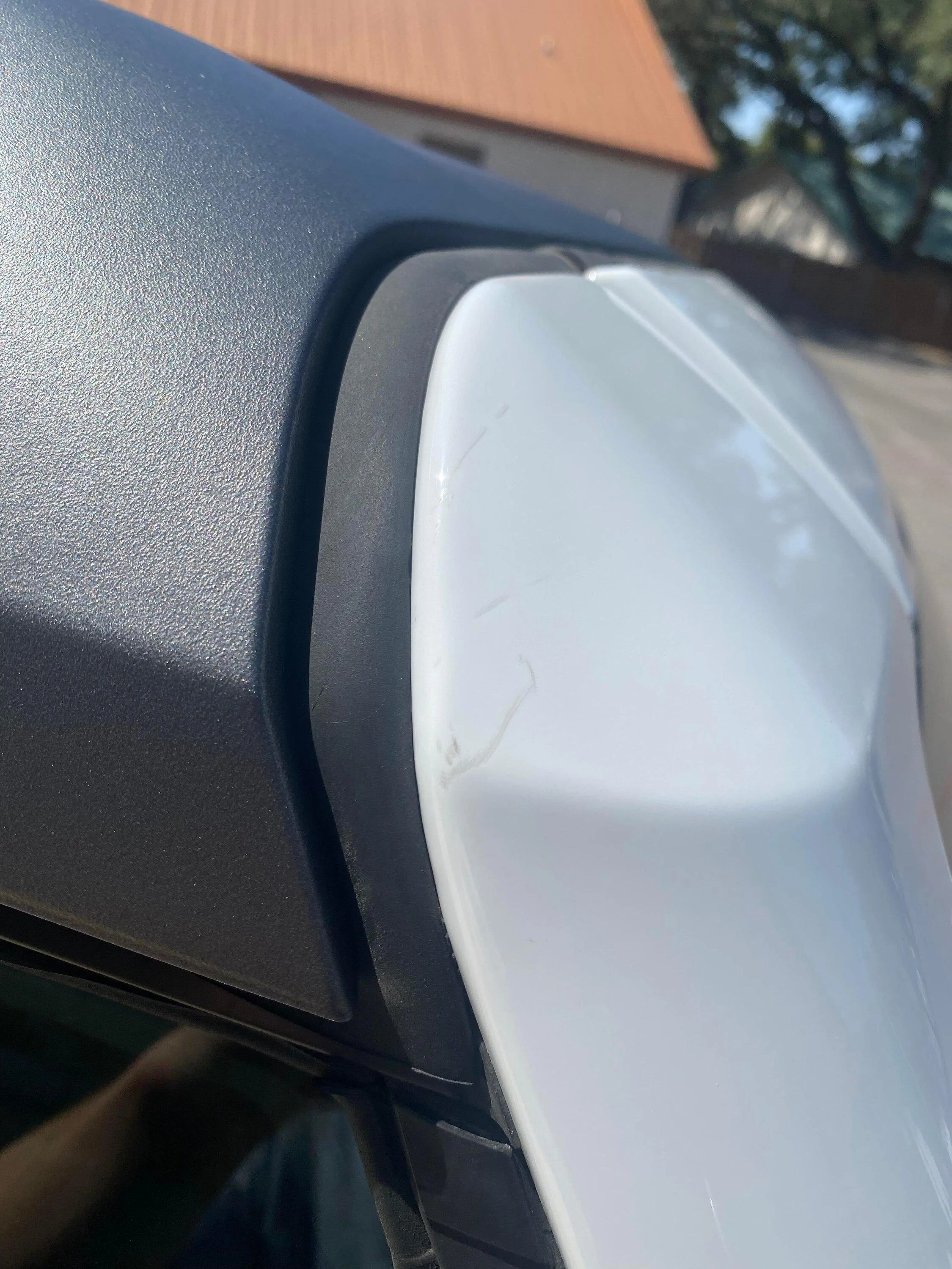 Ford Bronco HELP! Scratched my paint a little 291740749_1213744949438948_8381301800272259352_n