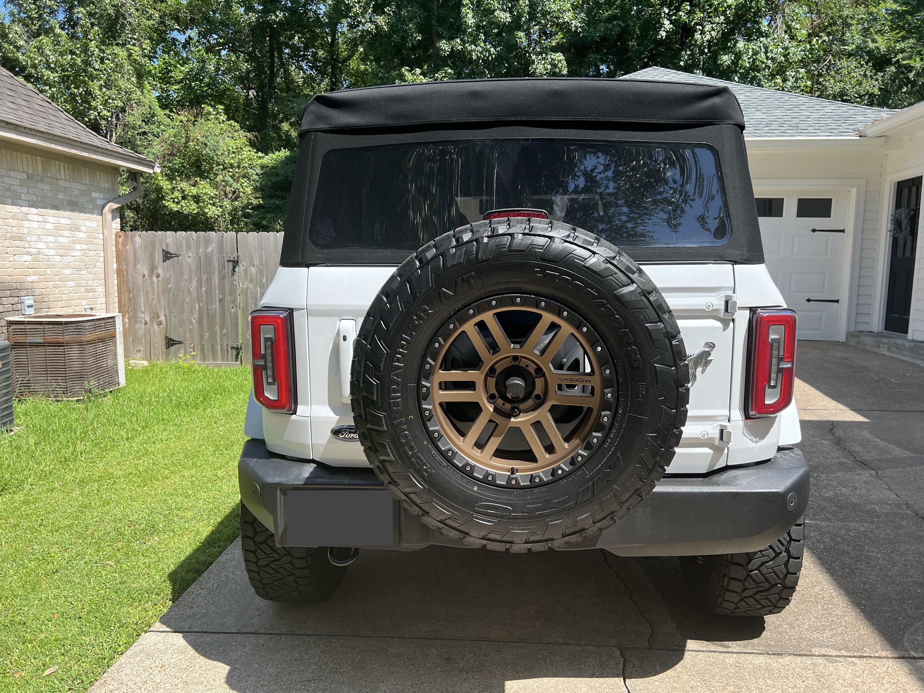 Ford Bronco outer banks wheels / help 1