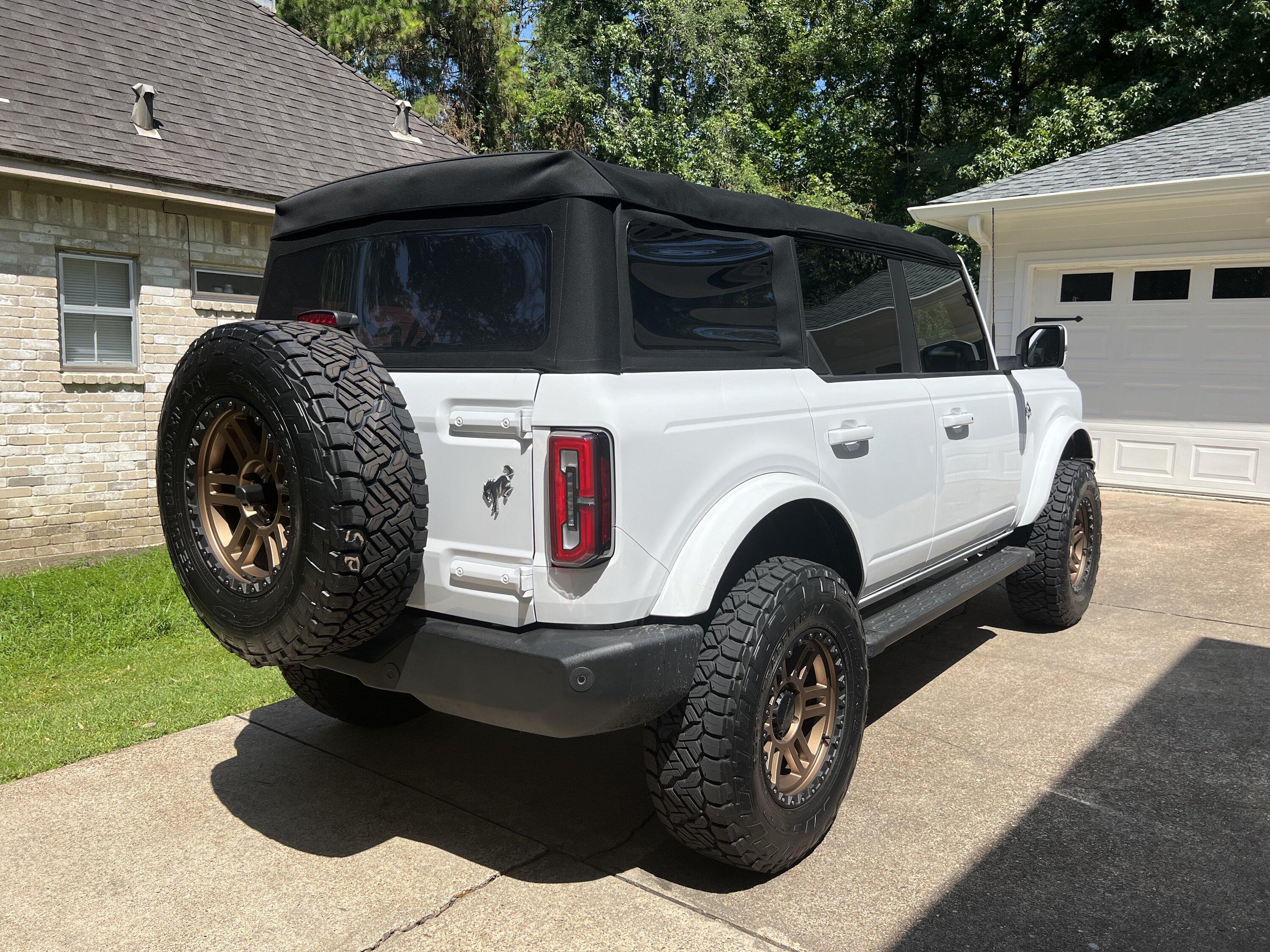 Ford Bronco outer banks wheels / help 2