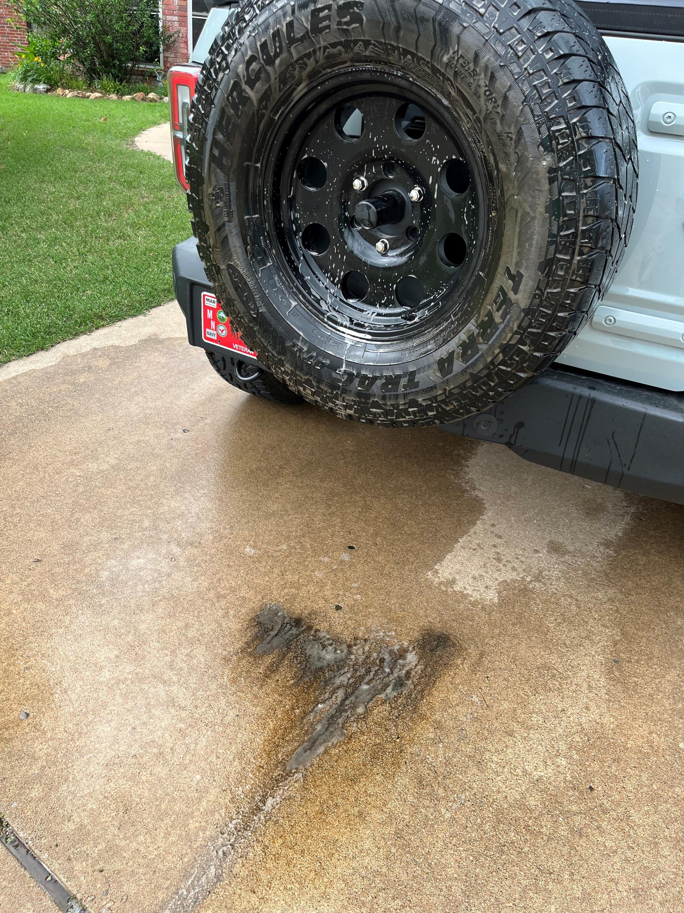 Ford Bronco My Tires Turned Blue U9sCrb6