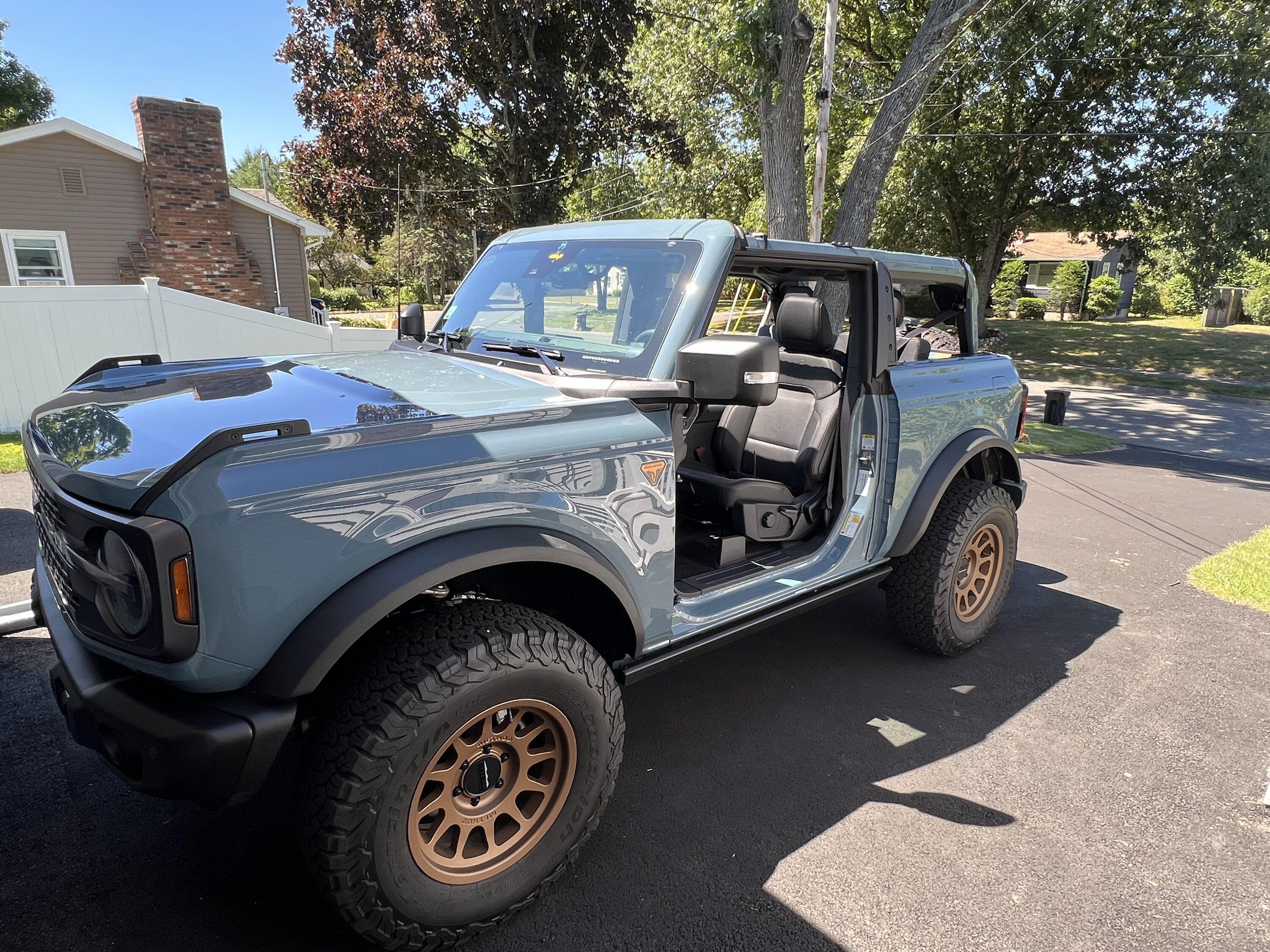 Ford Bronco AREA 51 Bronco Club C3292106-A1D8-40A1-9AC8-1BE745CEA281