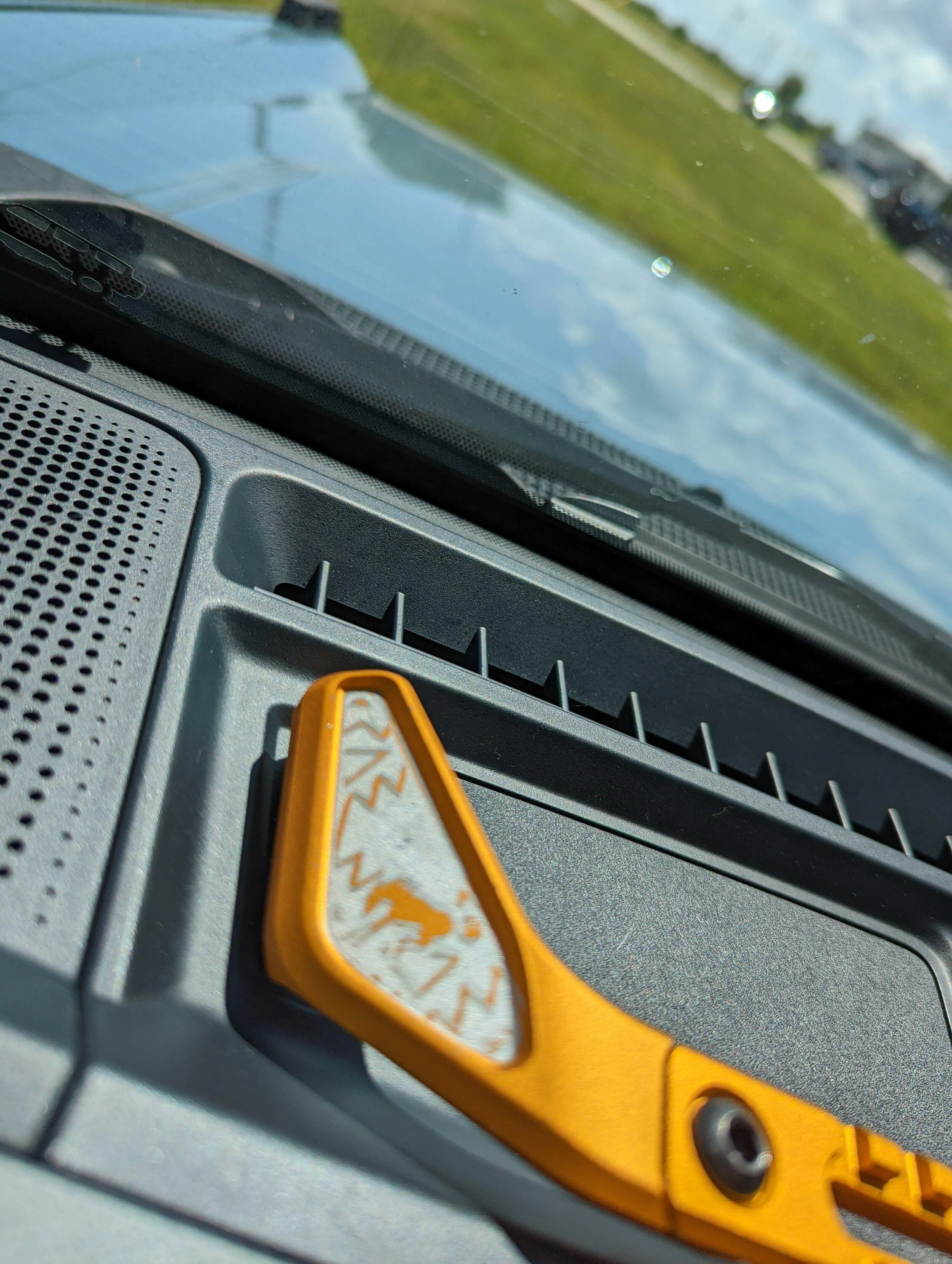 Ford Bronco BYOD rail from AR PXL_20220712_193644332