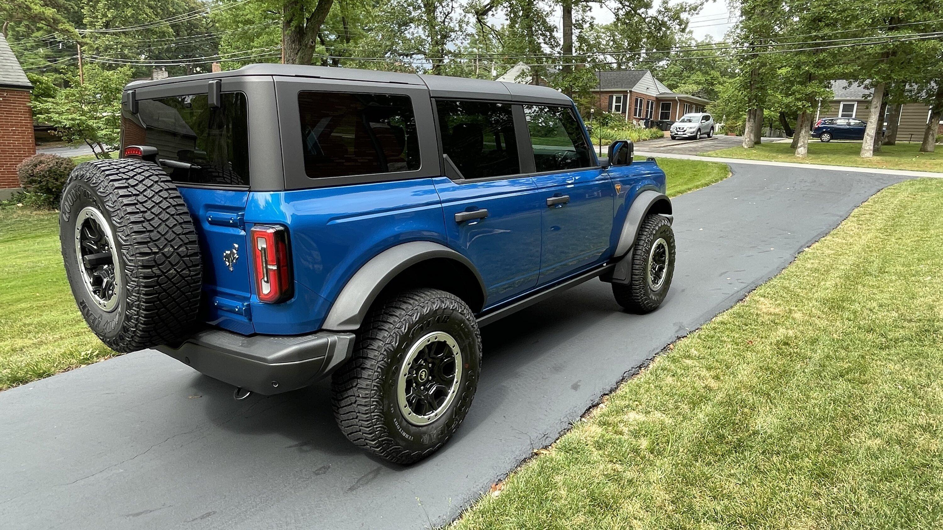 Ford Bronco Anyone running 1 inch wheel spacers? IMG_2310.JPG