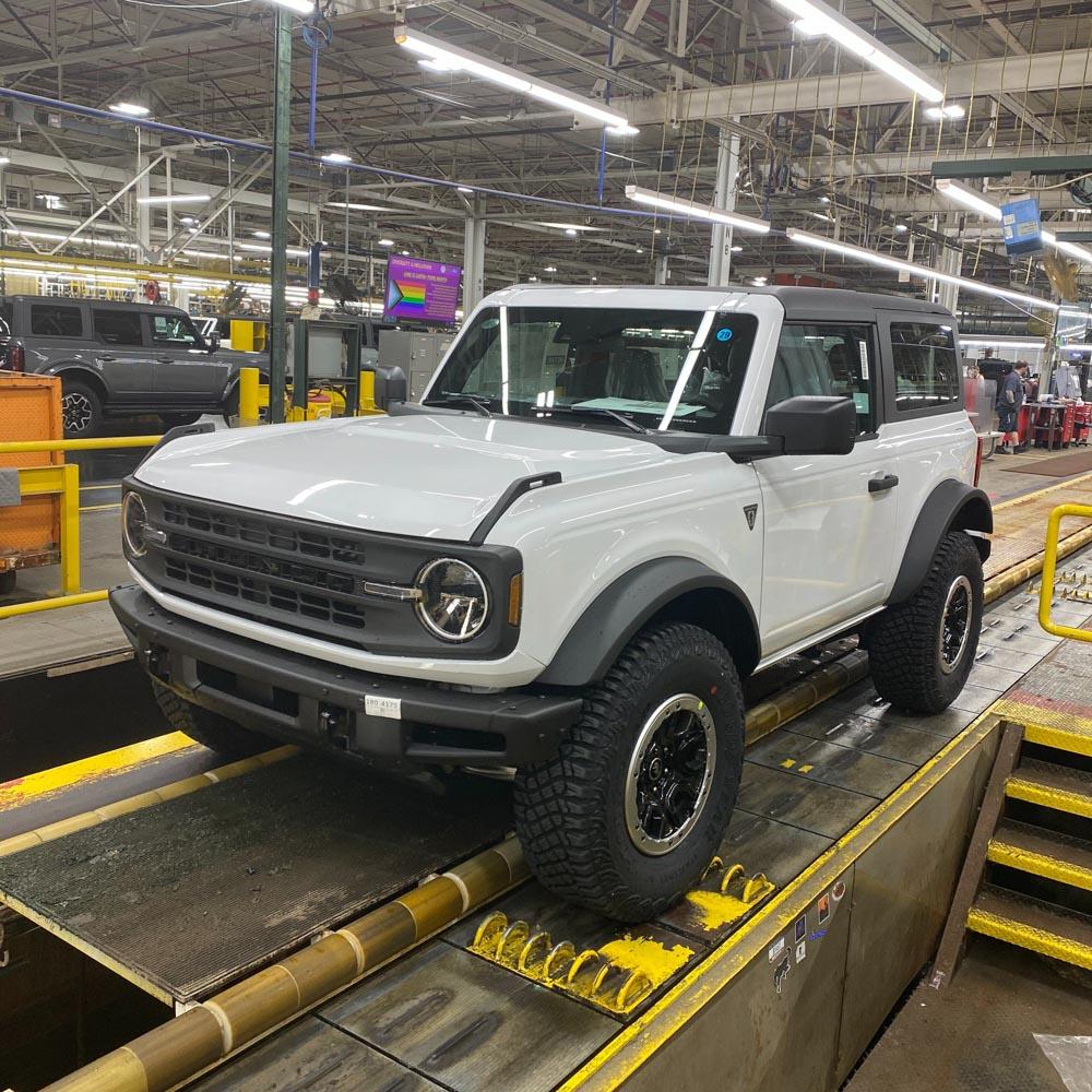 Ford Bronco 06/27/22  Build week group image