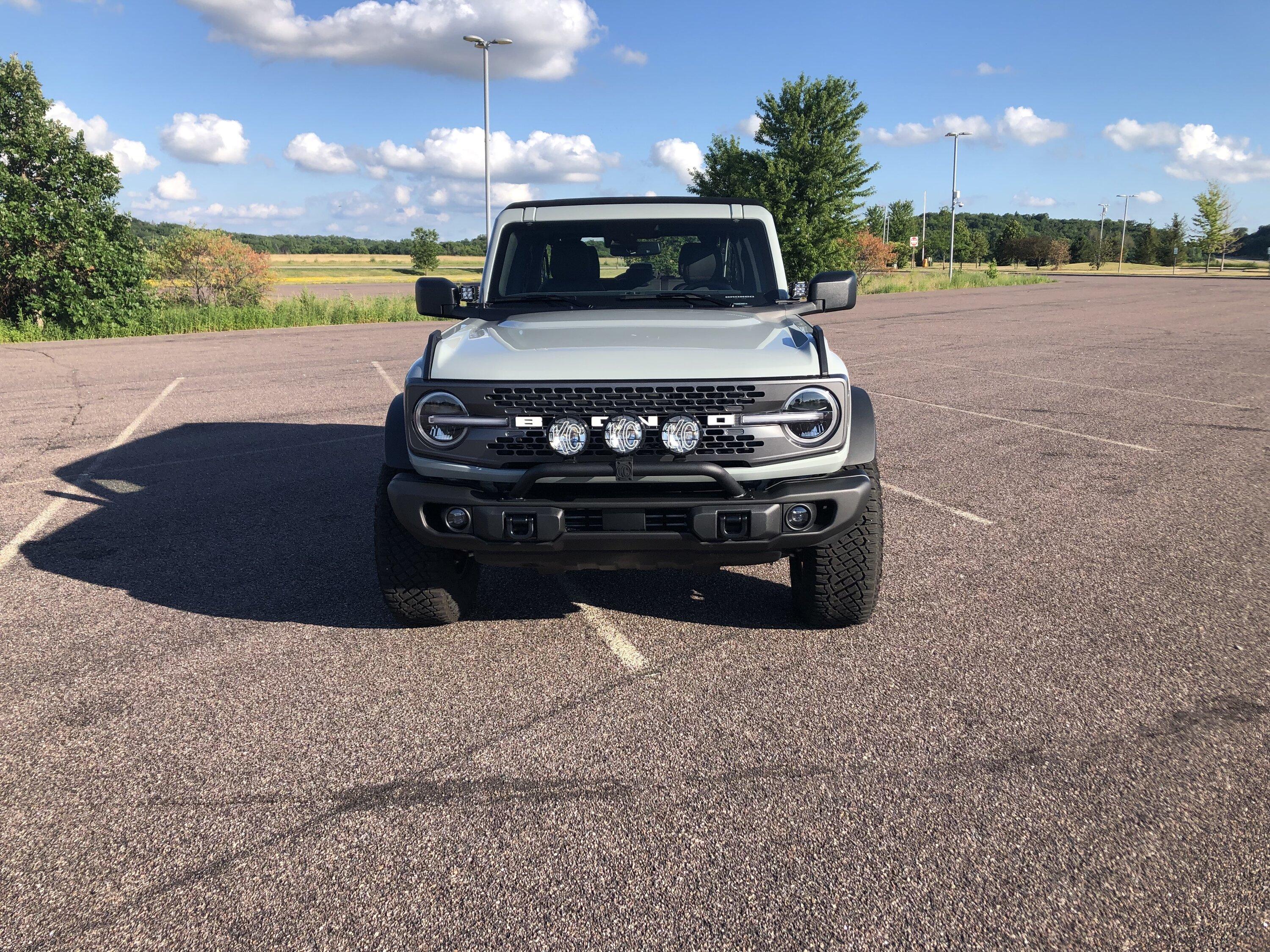 Ford Bronco Bar/Hoop Installed on Capable Bumper Front KC