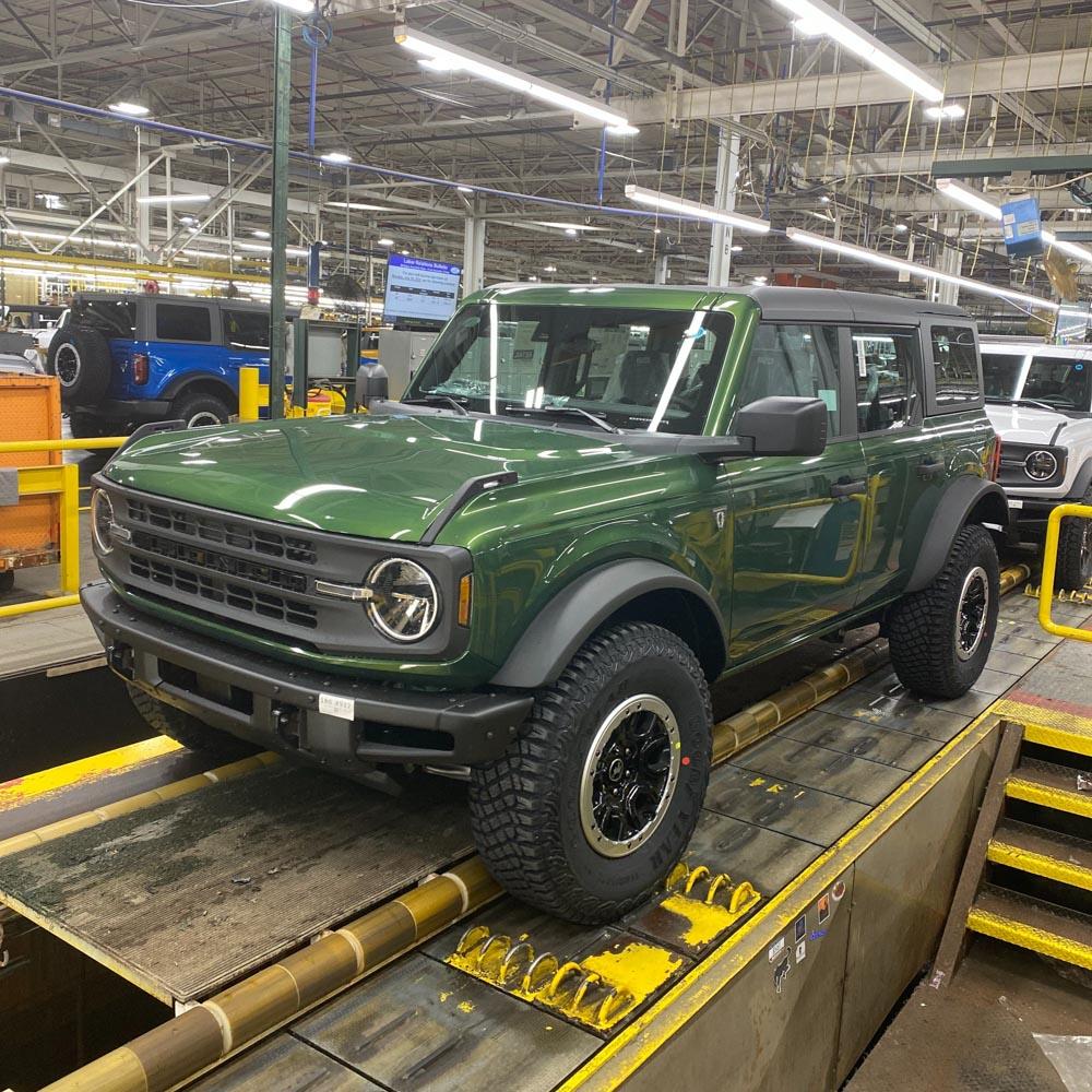 Ford Bronco 06/27/22  Build week group Assembly Line