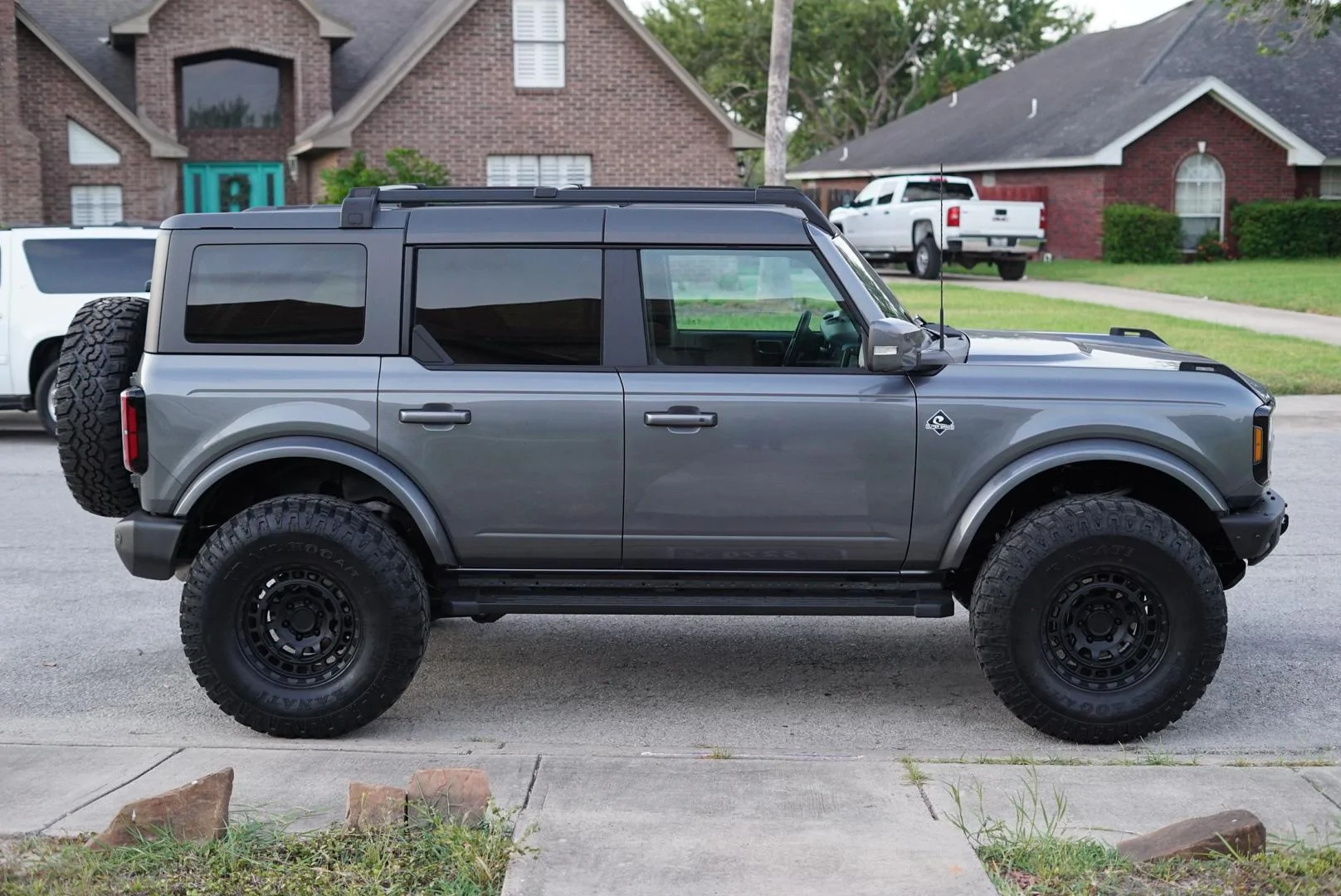 Ford Bronco 05/30/2022 Build Week Group 4CAB845A-5EAE-4F59-8B97-DFE184F3FD88
