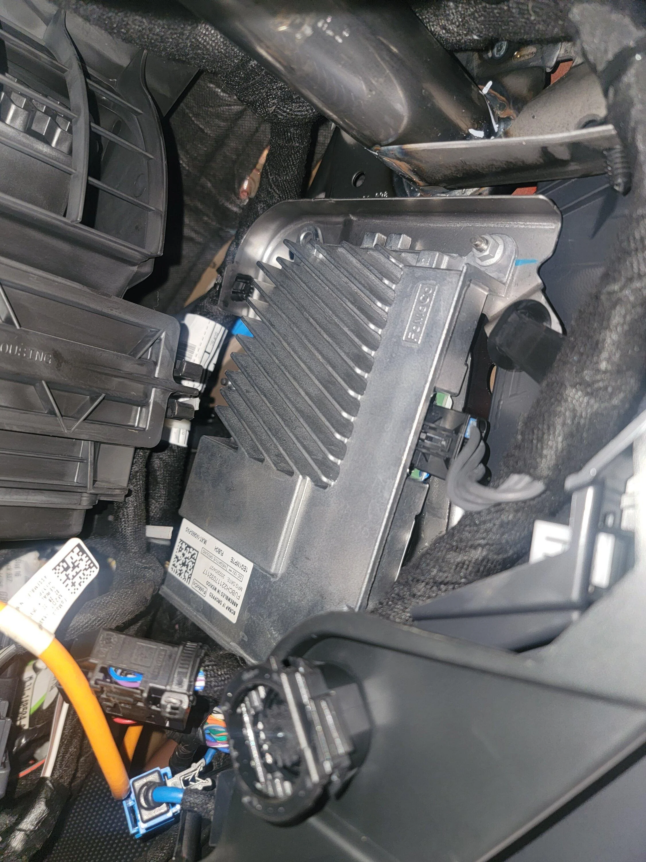 Ford Bronco Installing the Perimeter Alarm Plus — DIY How-To Writeup 20220716_110941