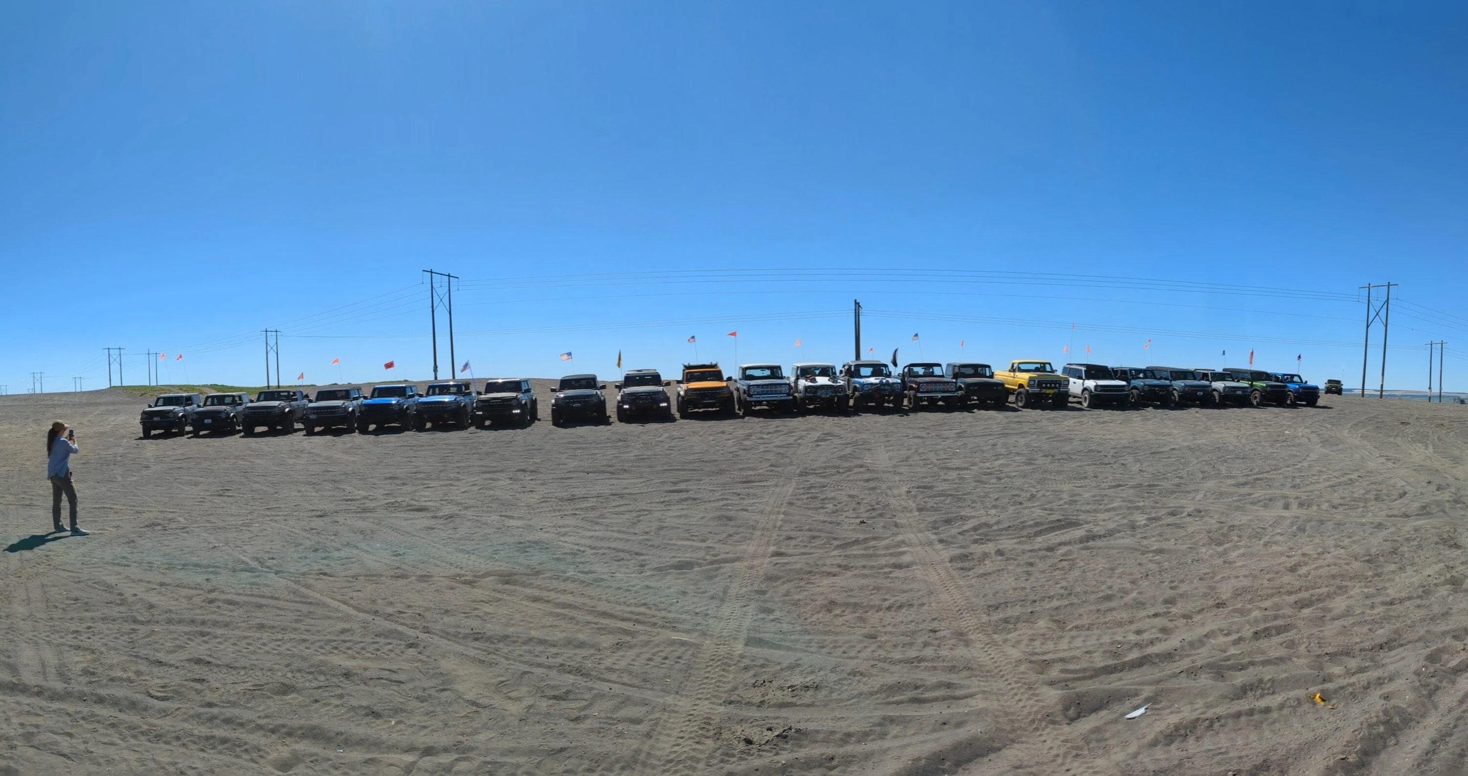 Ford Bronco Tricky Dick's Dirty Bronco PXL_20220716_173312689.PANO