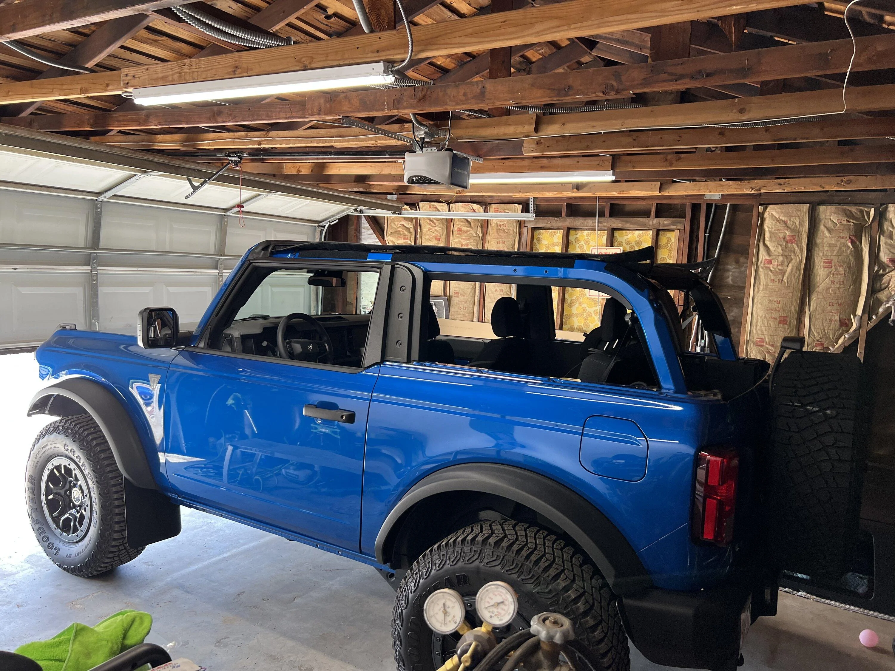 Ford Bronco 2-door desert runner Bronco w/ custom tire carrier 303763F0-A61C-45B0-BF15-6E6EC343CEB3