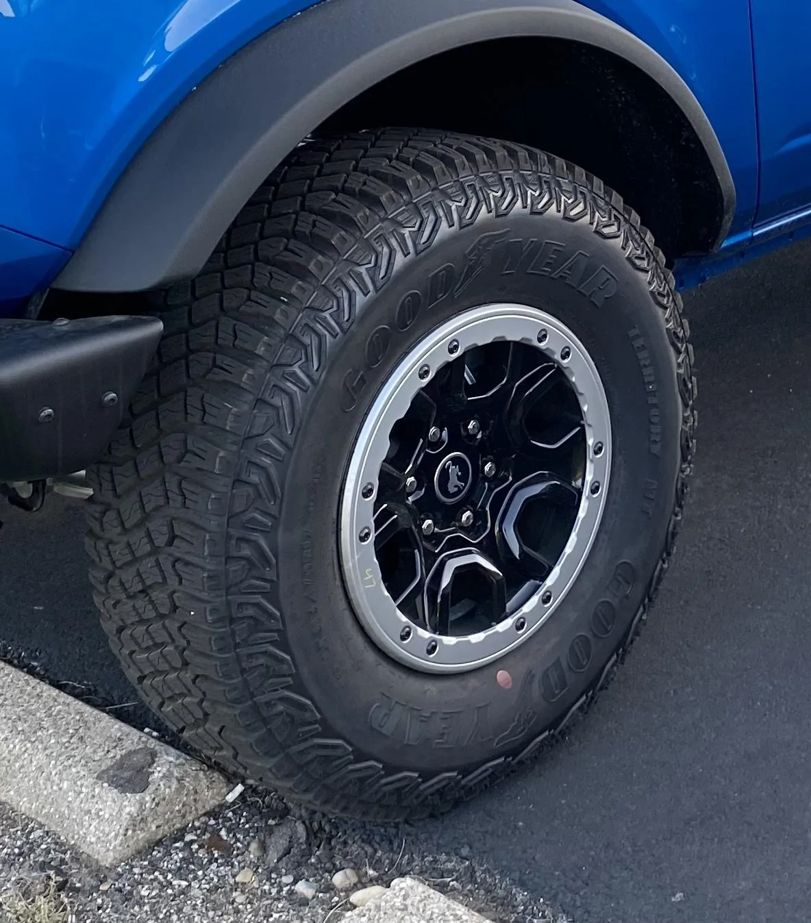 Ford Bronco Sasquatch wheels and tires E9D51673-FDE7-4168-B3EE-56DB11EF59DE