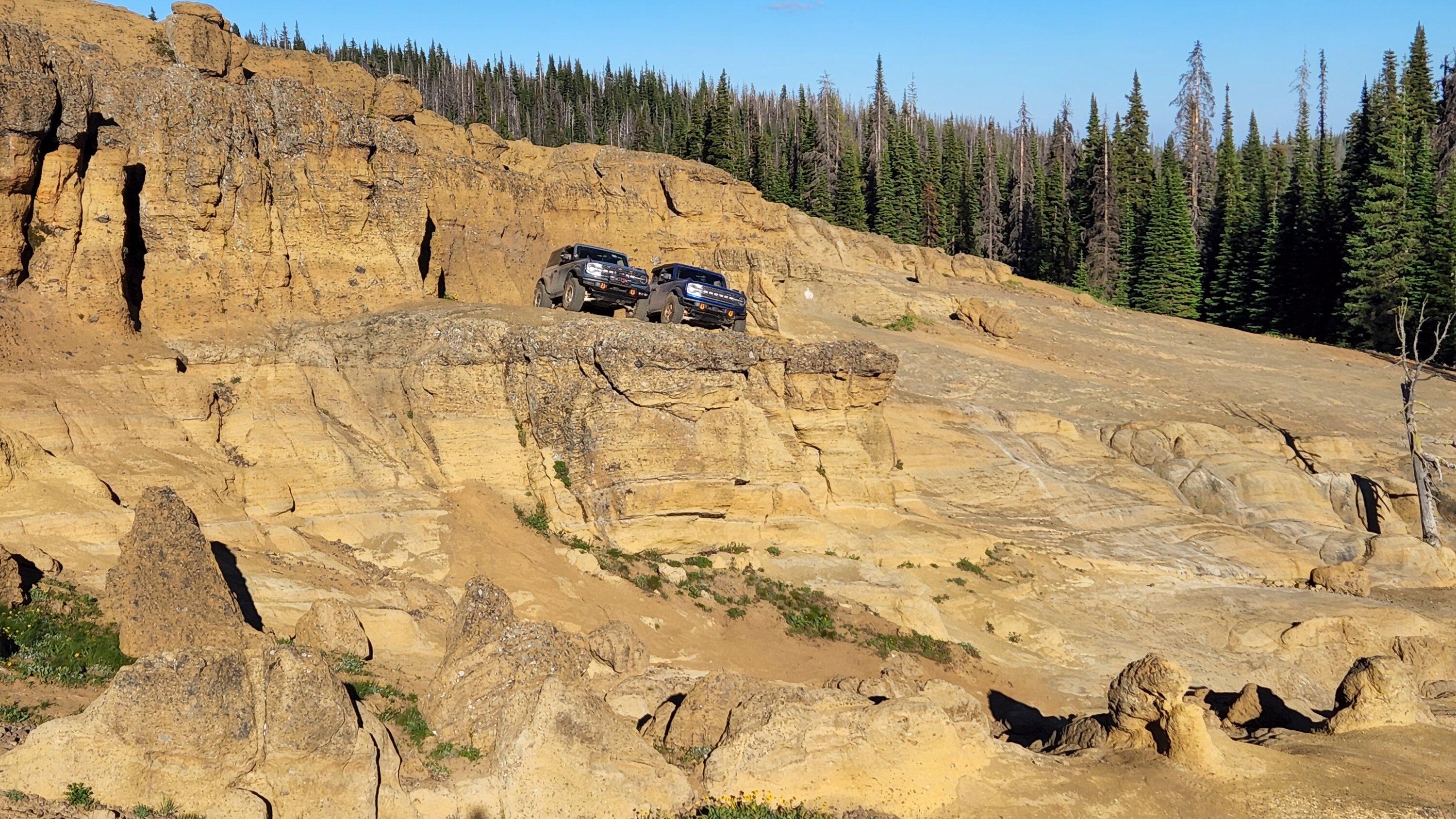 Ford Bronco 🏞 Tricky Dick & 66GT on Naches Trail + Inland Bronco Meet at Moses Lake Dunes 20220715_185845